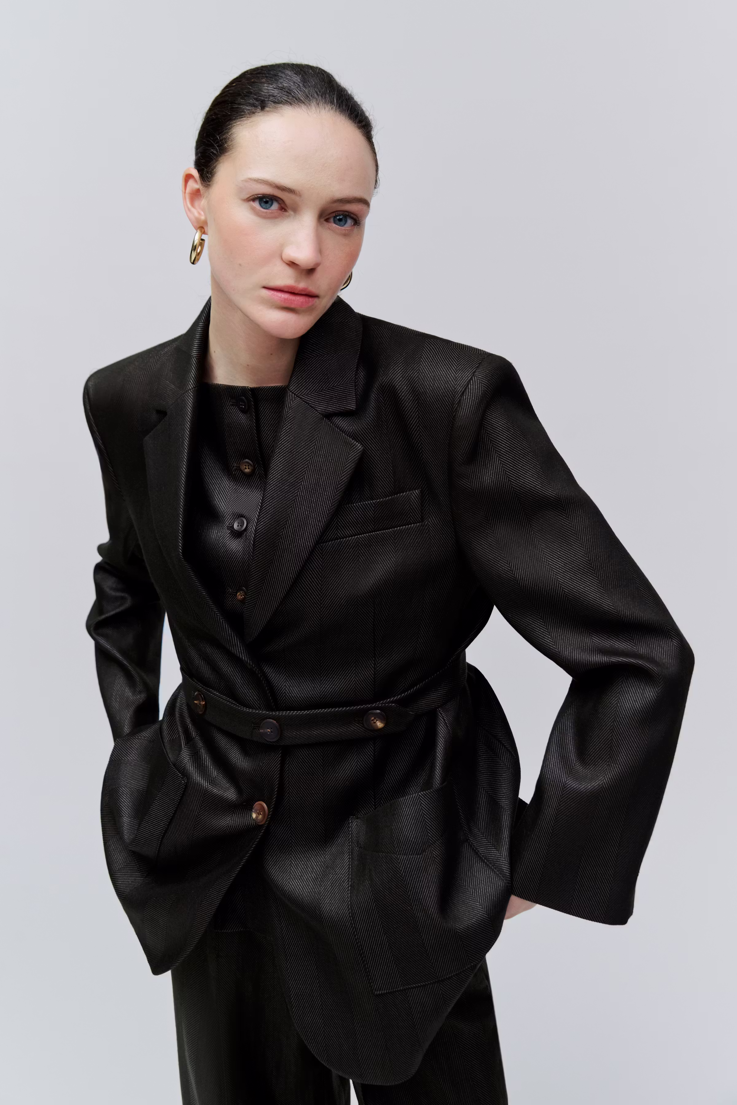 JEANETTE Blazer LOOKBOOK FRONT 30600708-BR291