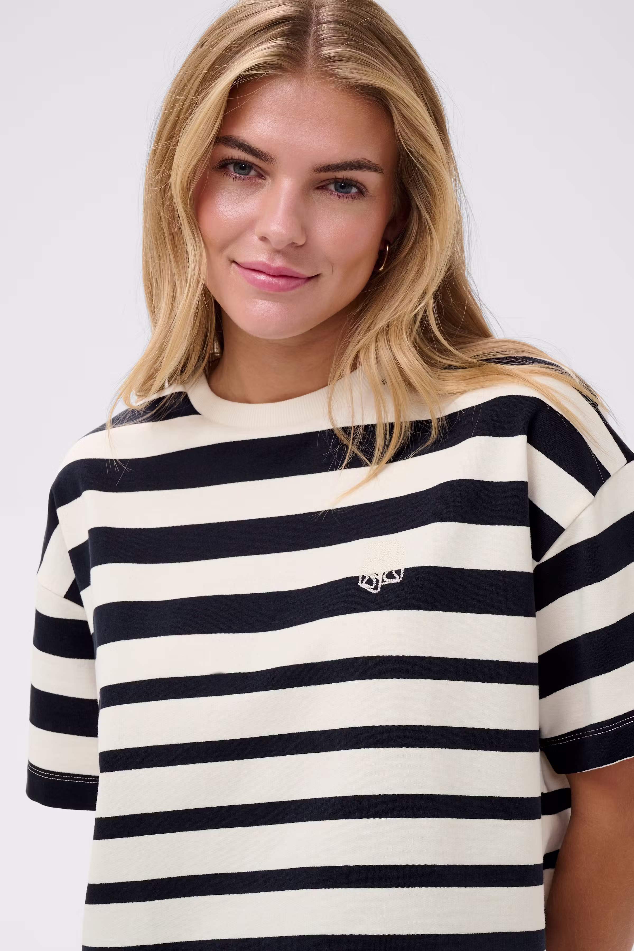 PhileneSZ T-shirt LOOKBOOK DETAIL 30514900-304821