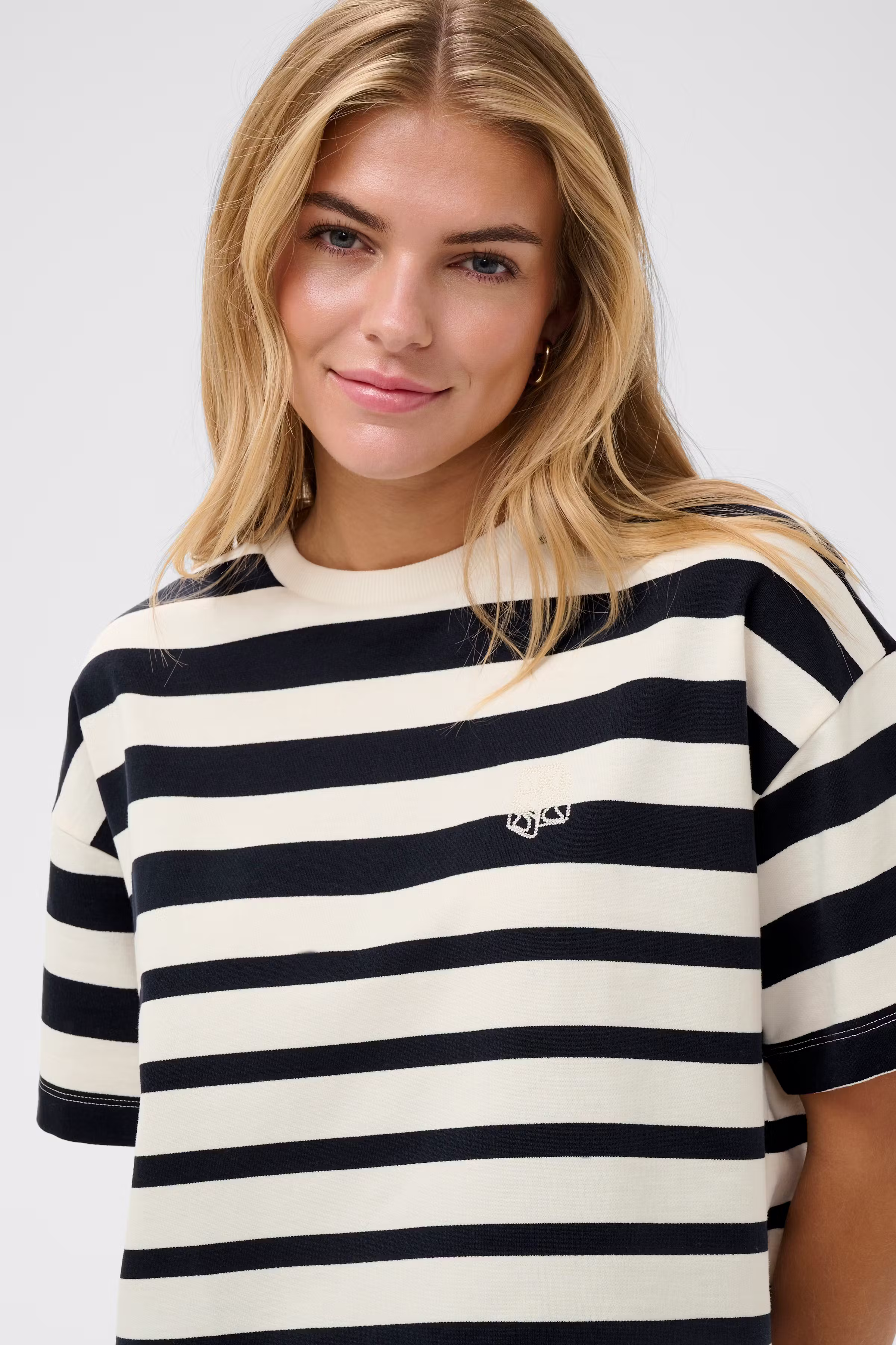 PhileneSZ T-shirt LOOKBOOK DETAIL 30514900-304821