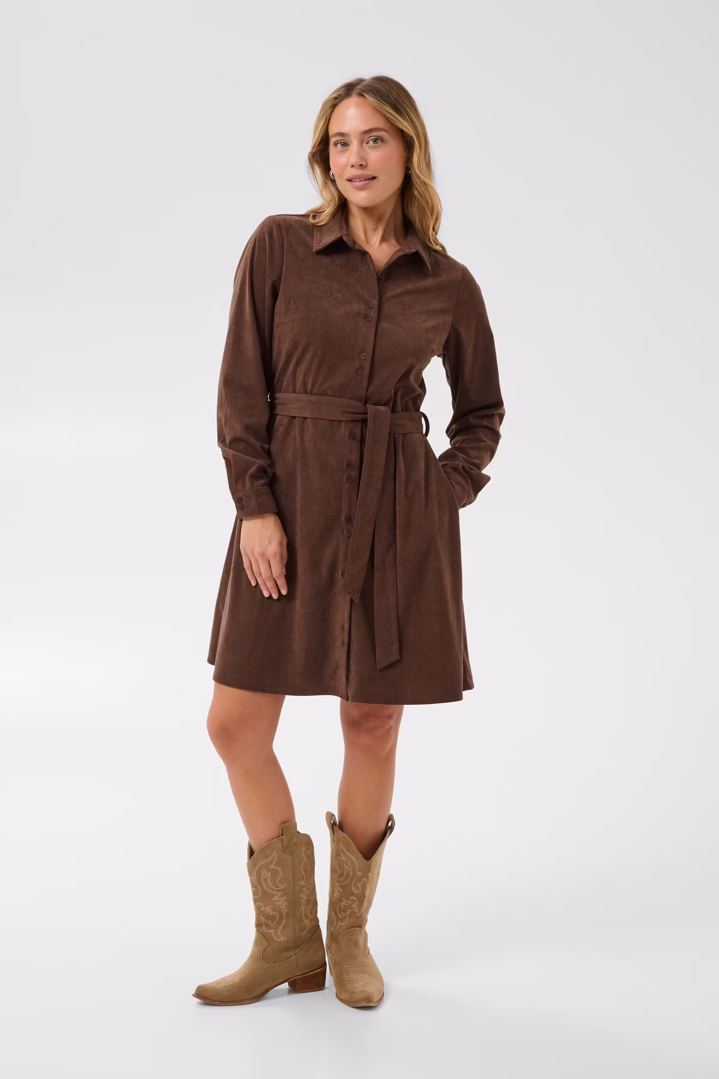 KAsvaja Corduroy Dress LOOKBOOK FRONT 10513097-1000724