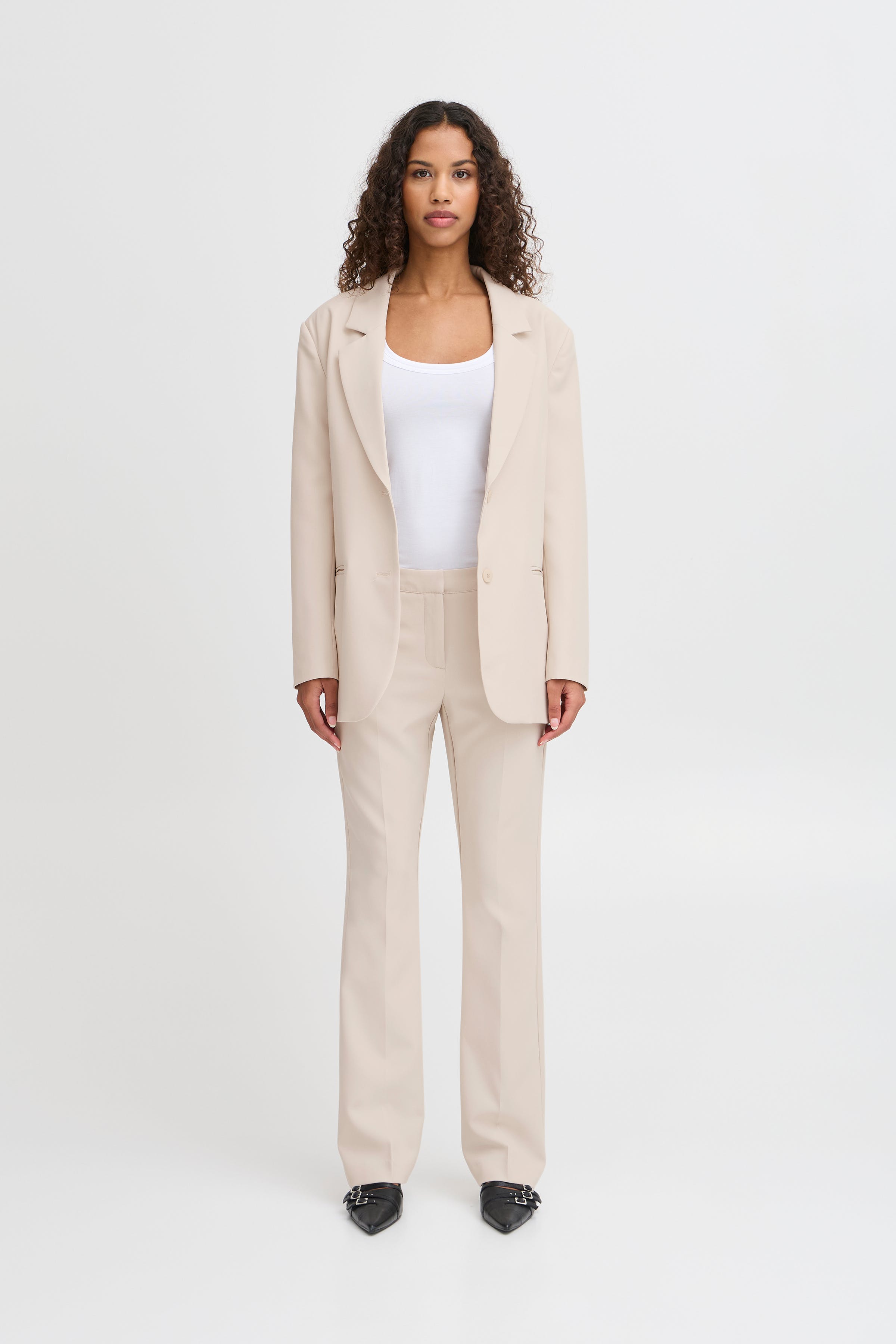 IHLEXI Trousers LOOKBOOK FRONT 20111211-130401