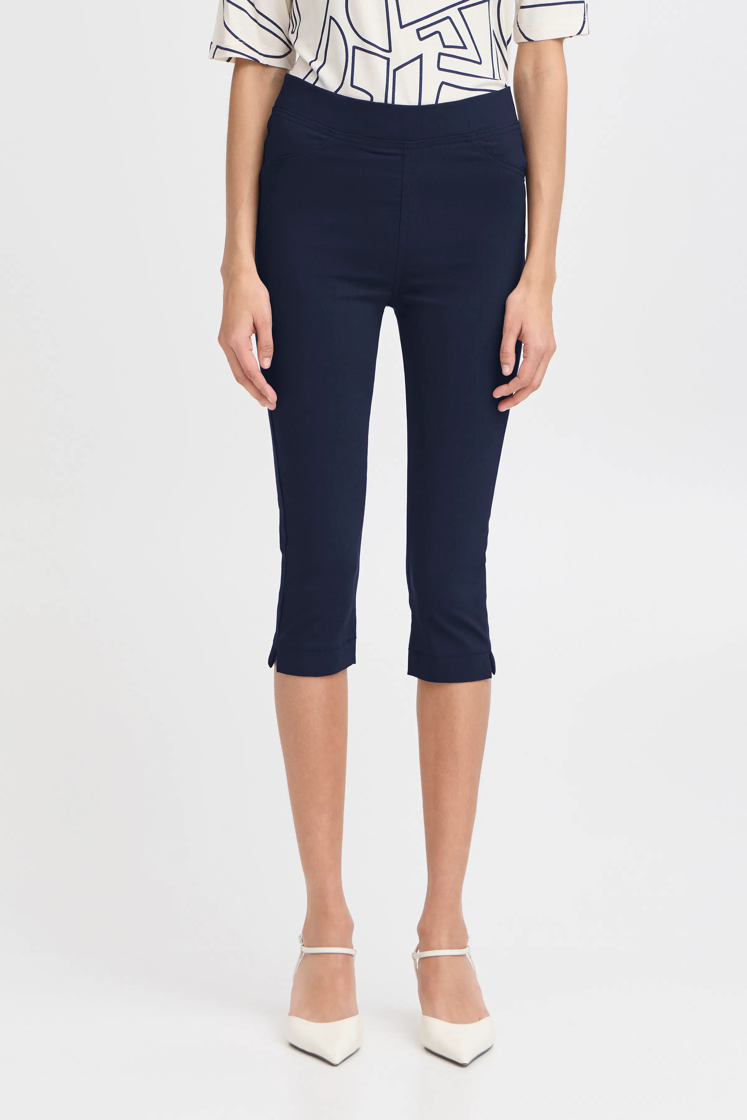 BYKEIRA Capri bukser LOOKBOOK FRONT 20805612-194020