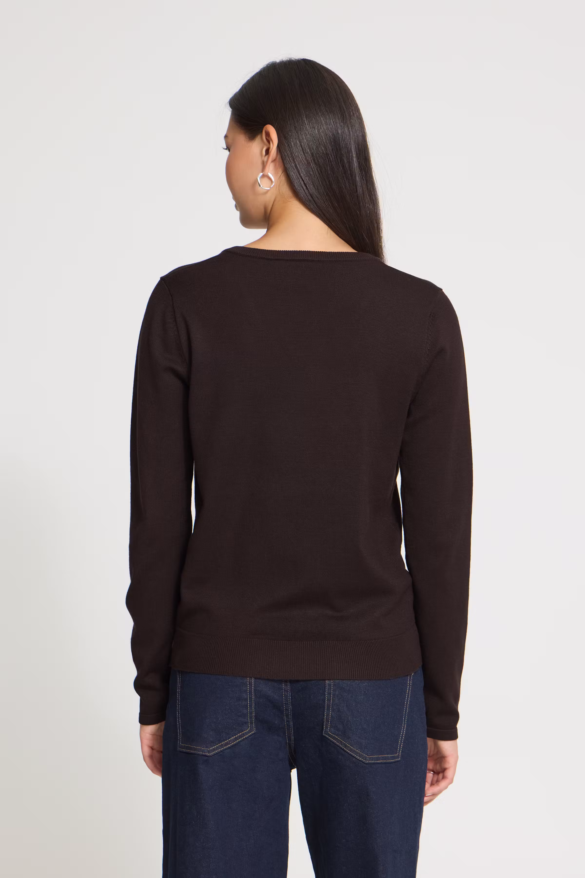 IHLULS V-Neck Pullover LOOKBOOK BACK 20125815-191109