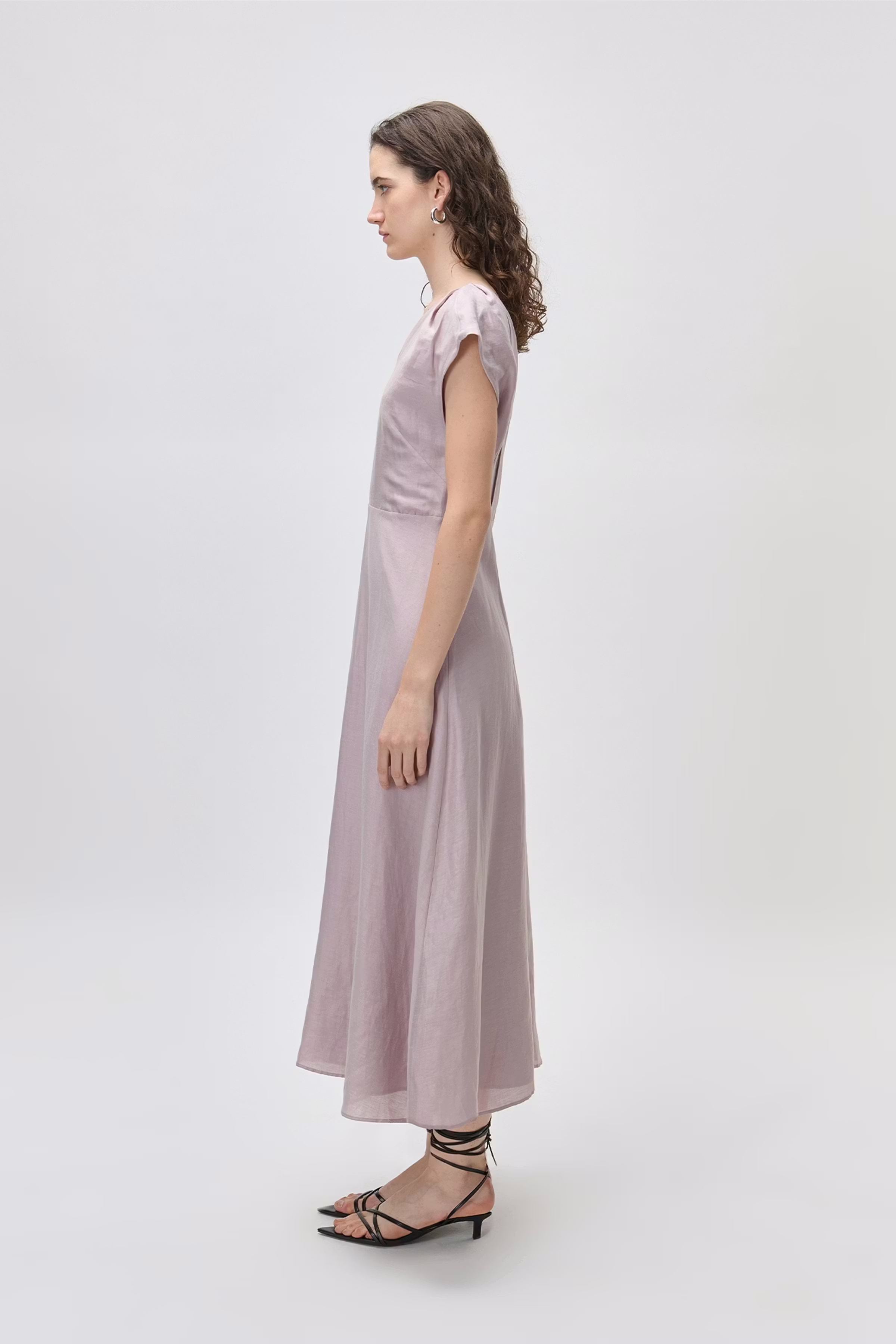 ODELINE Kleid LOOKBOOK FRONT 30600666-PP709