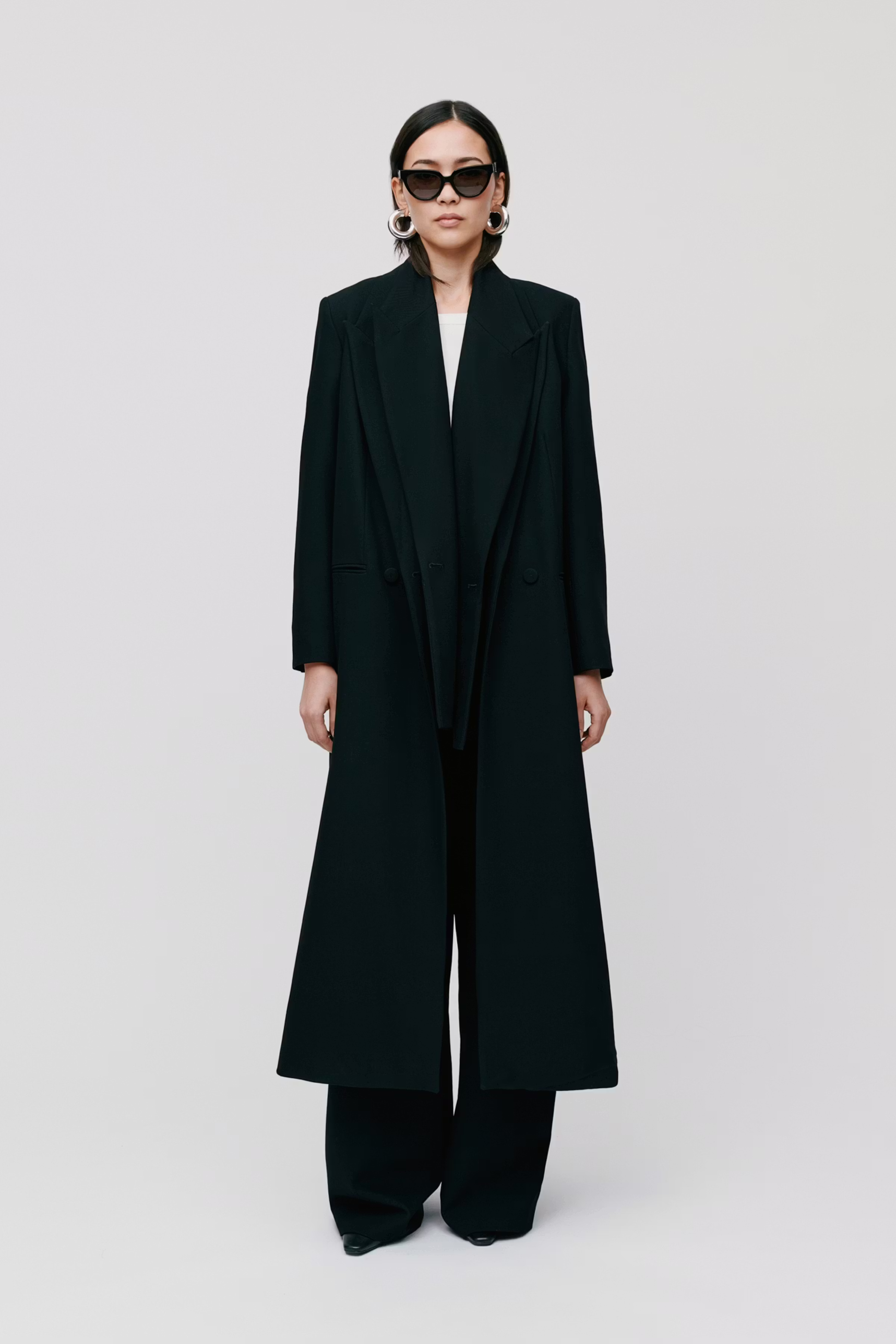 Jil Coat LOOKBOOK FRONT 30600560-BK999