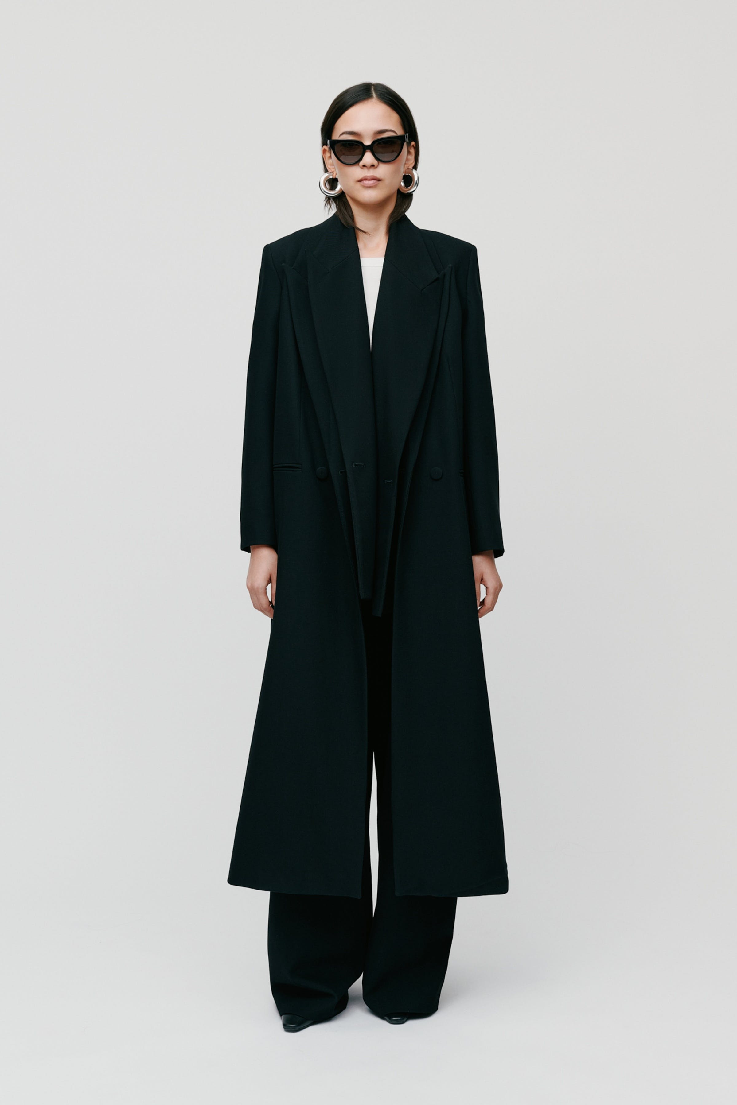 Jil Mantel LOOKBOOK FRONT 30600560-BK999