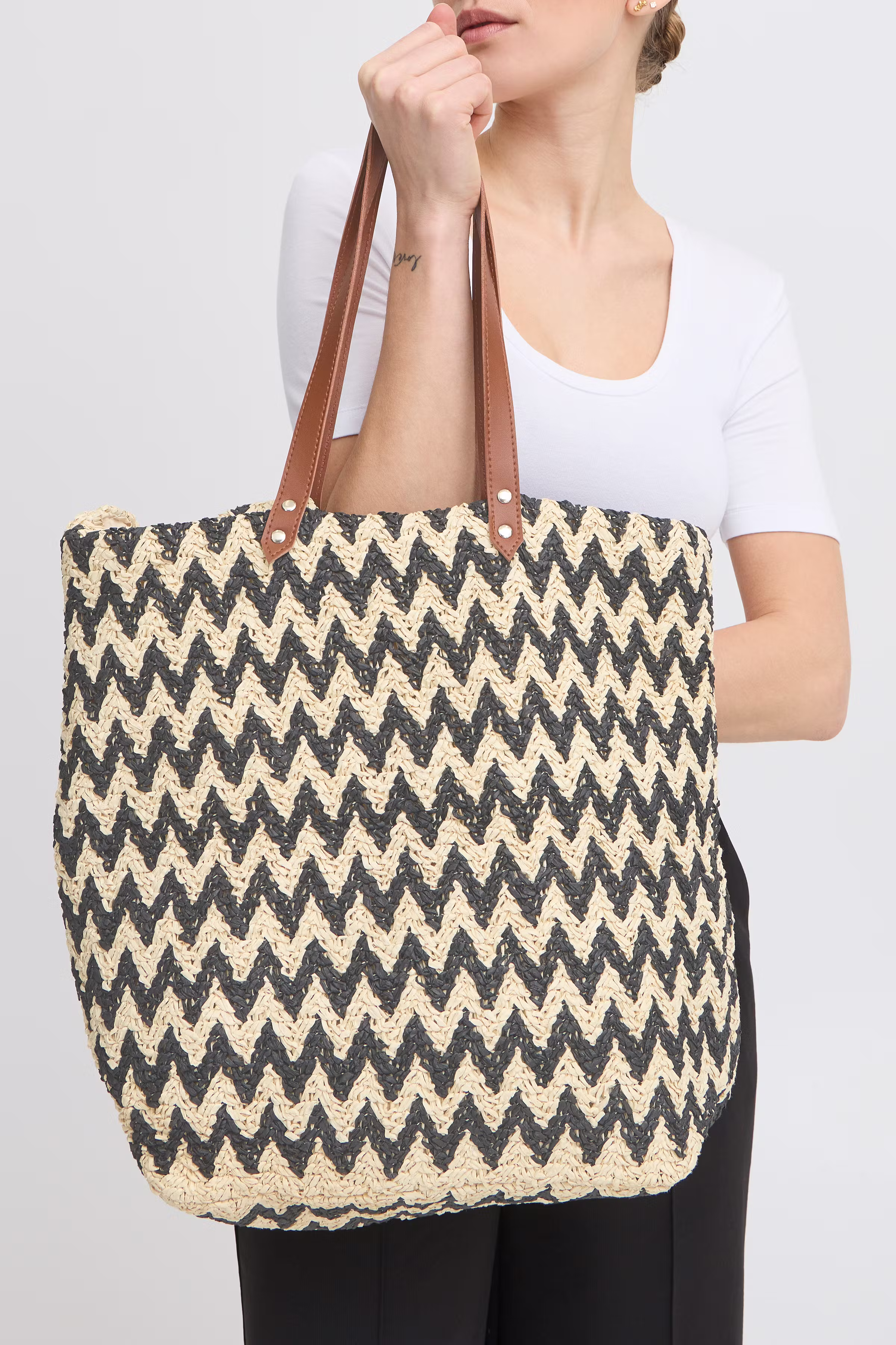 IAVERADIS Veske LOOKBOOK FRONT 20123185-194008