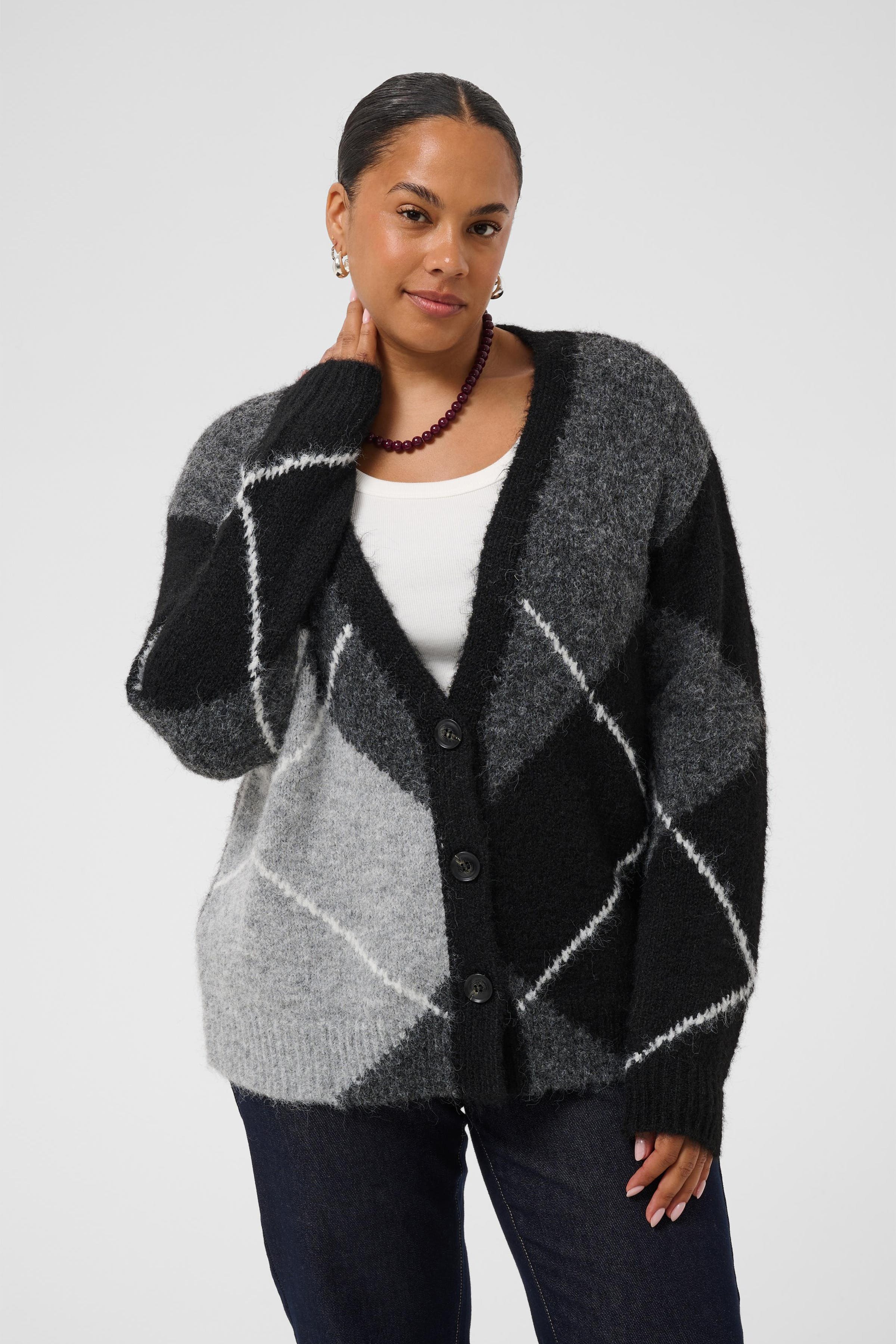 KCkit Cardigan LOOKBOOK FRONT 10584620-109725