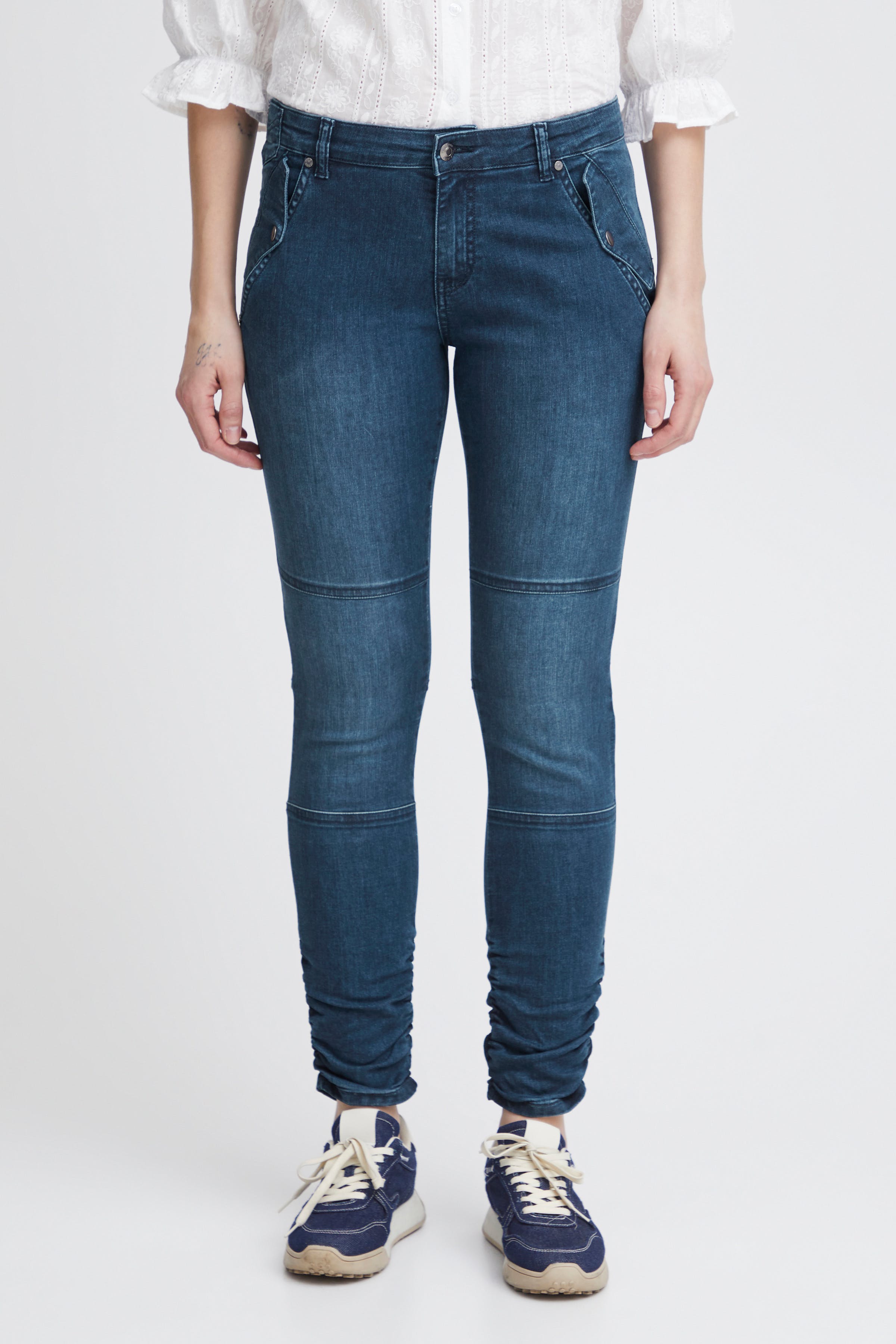 PZFAYLINN Mid Waist Skinny Leg Trousers LOOKBOOK FRONT 50207991-200005