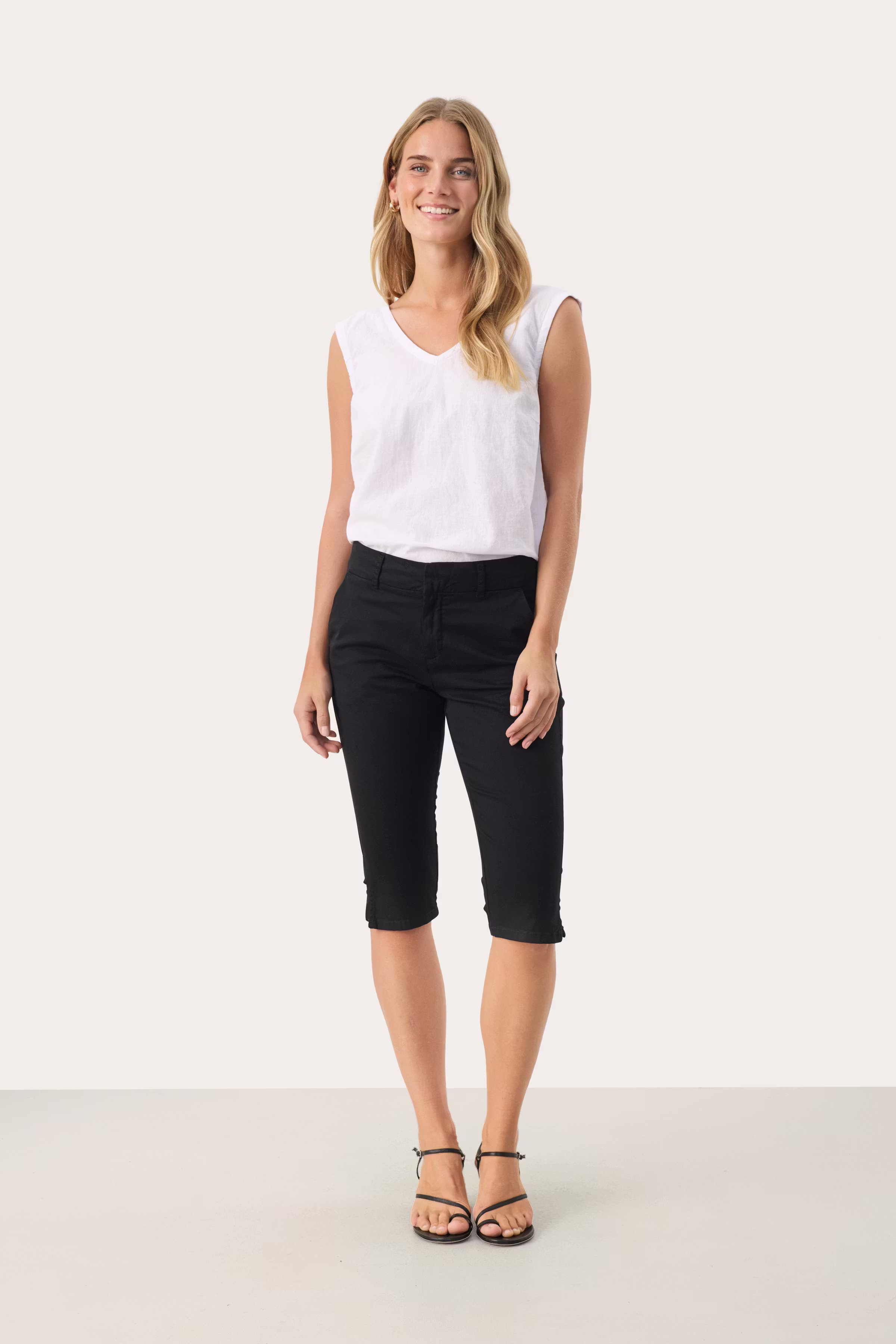 RenataPW Capribyxor LOOKBOOK FRONT 30309607-194008
