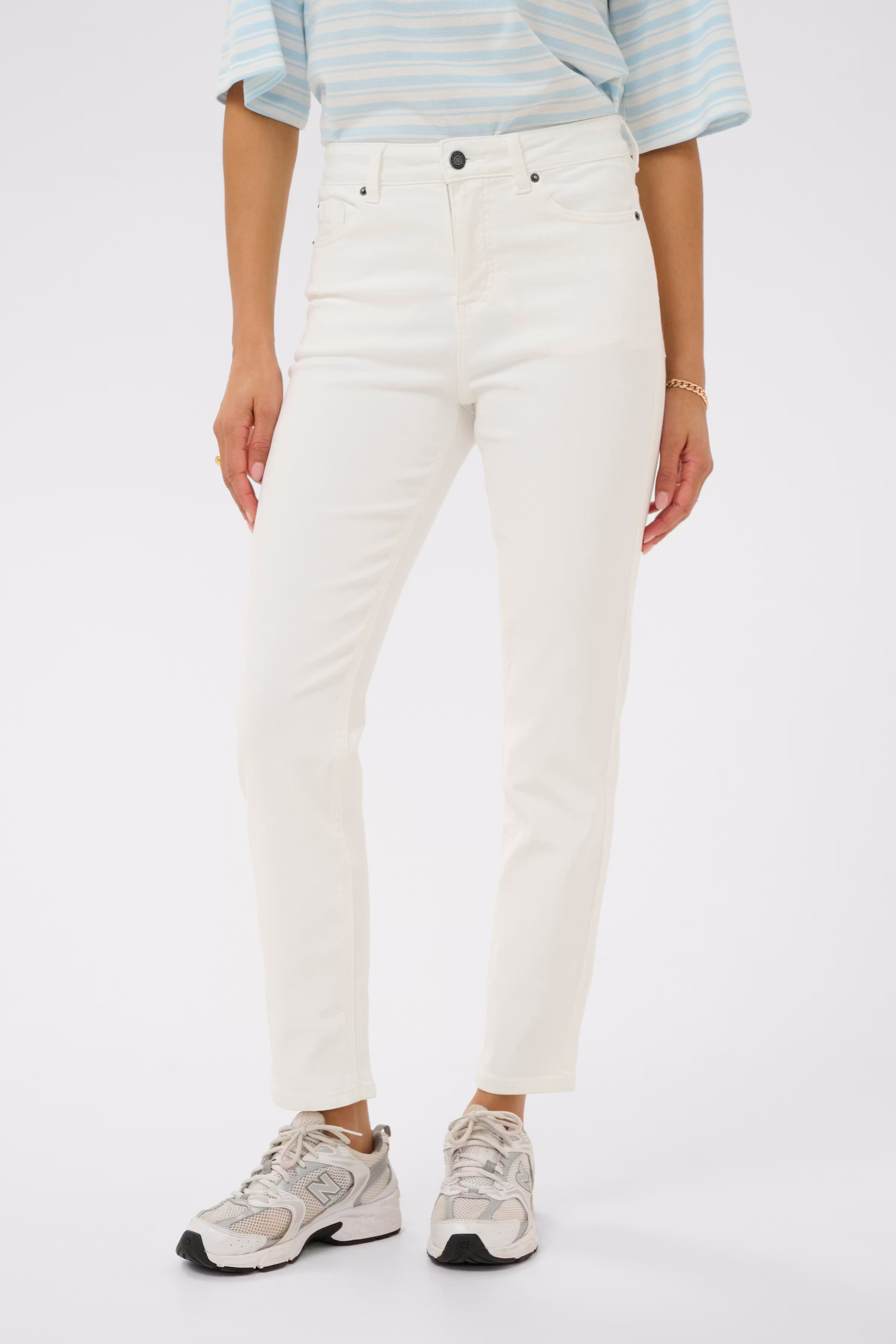KAwillow Jeans LOOKBOOK FRONT 10511484-110602