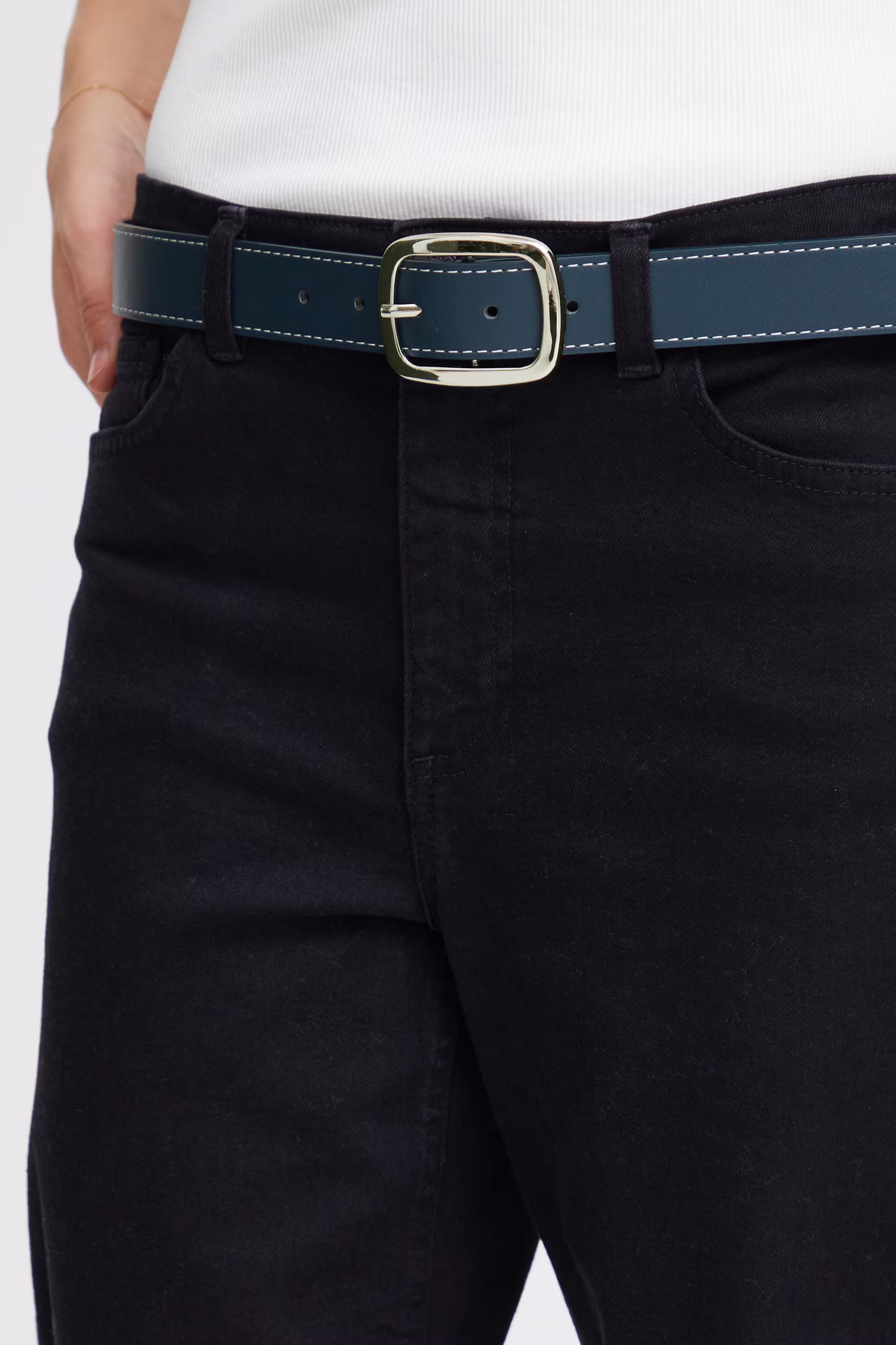 IACORMIA Belt LOOKBOOK DETAIL 20120553-194010