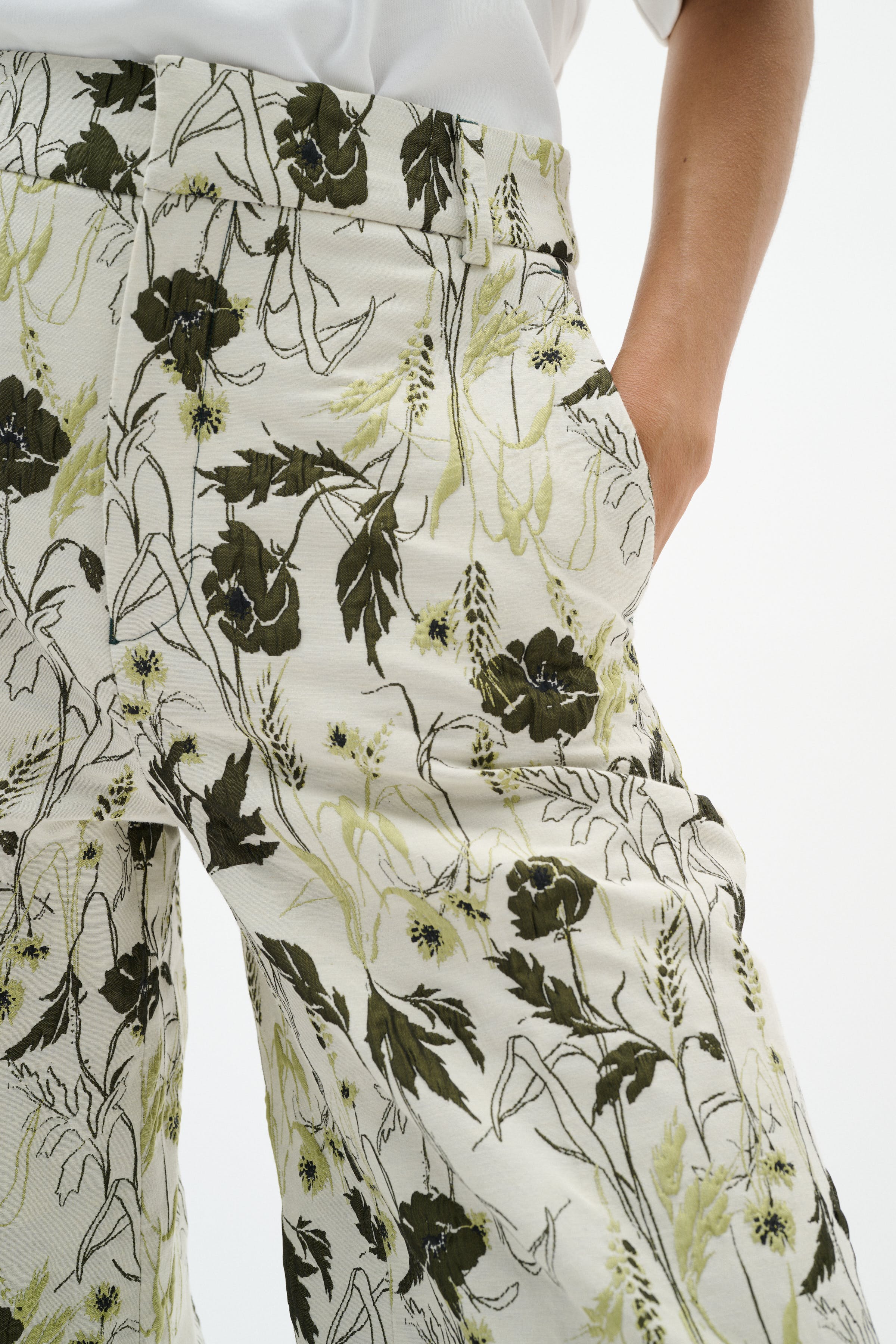 CECILYIW Hose LOOKBOOK DETAIL 30112370-900006789