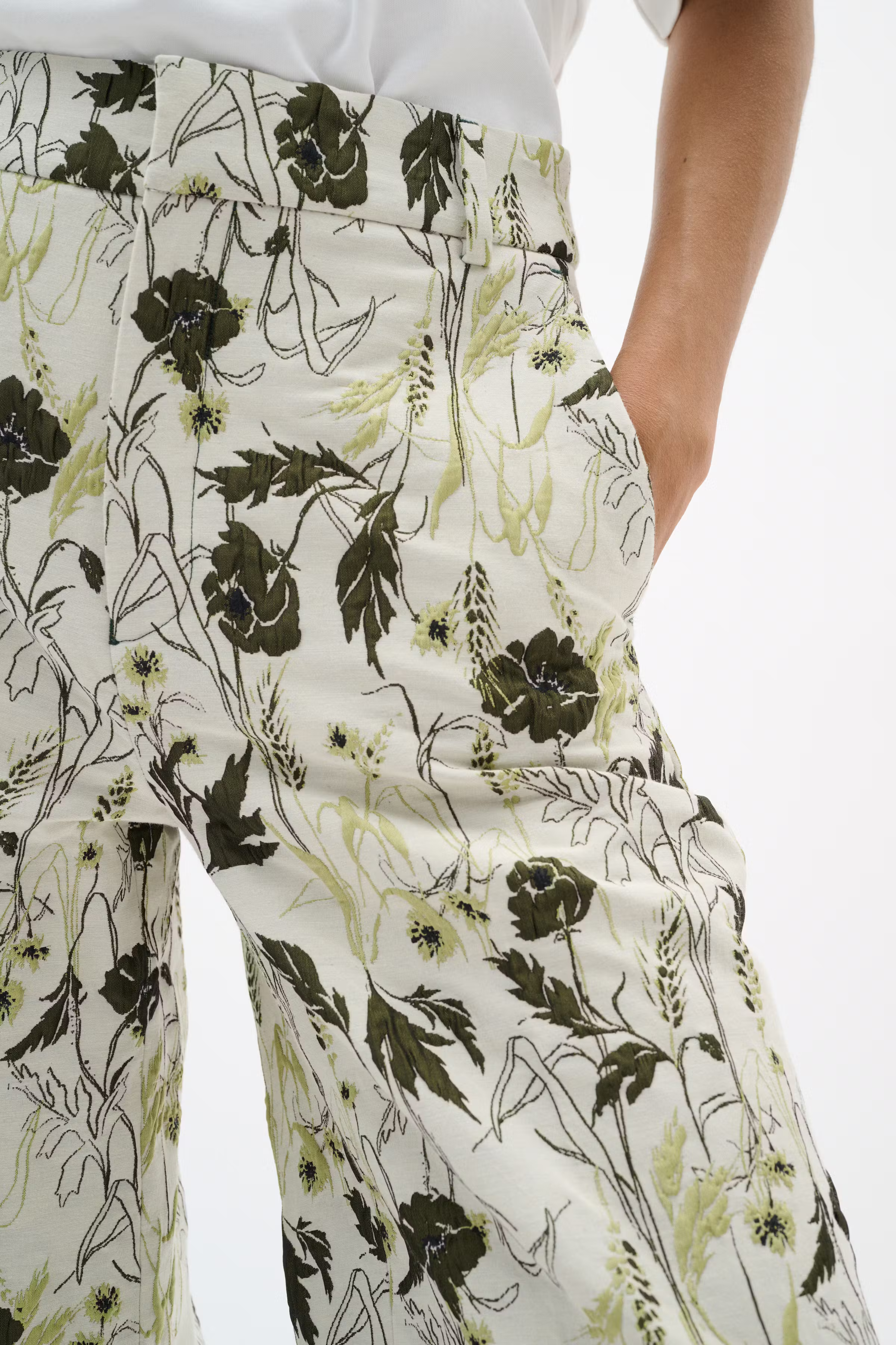 CECILYIW Hose LOOKBOOK DETAIL 30112370-900006789