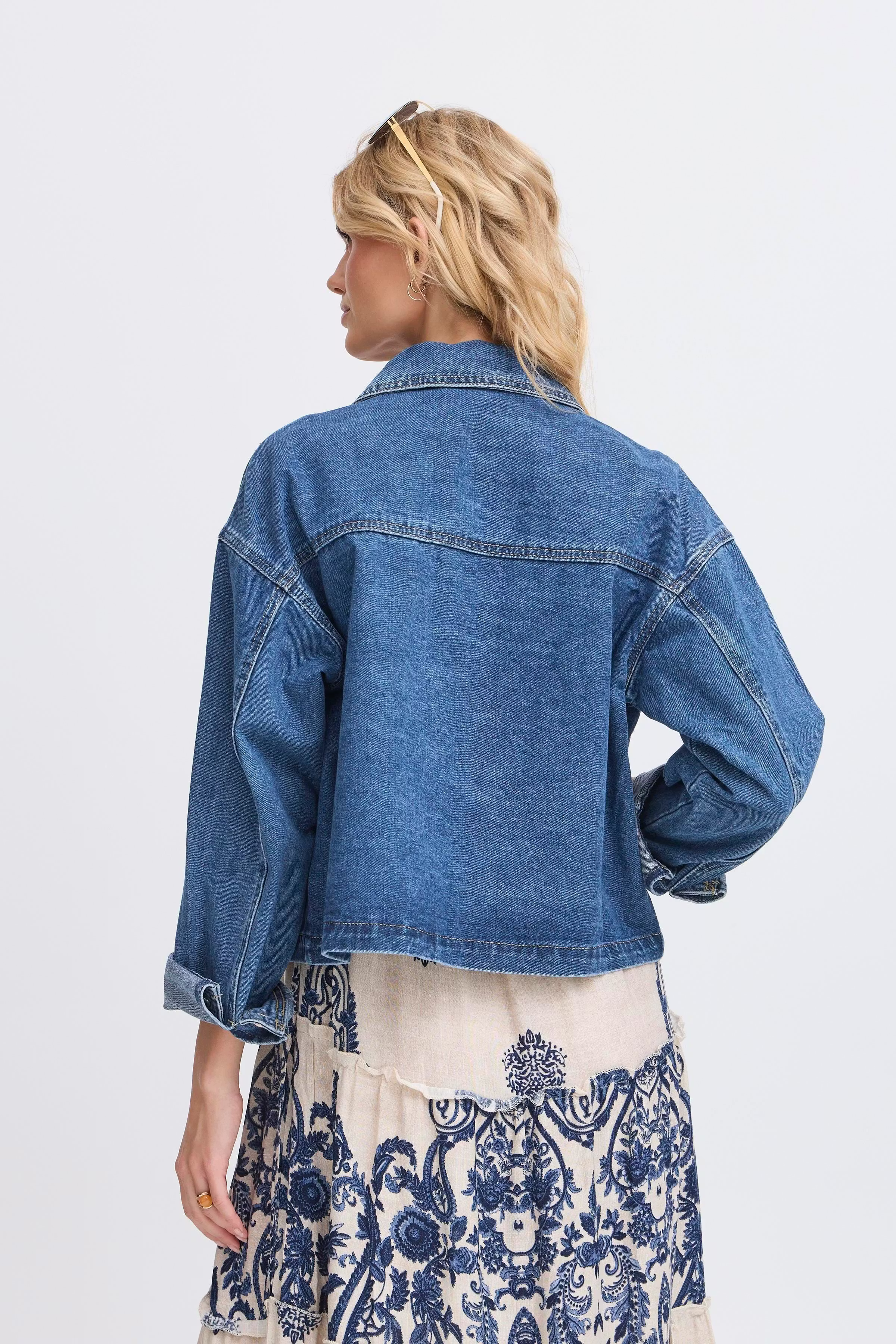 SBMISSY Casual jakke LOOKBOOK BACK 22100965-203677