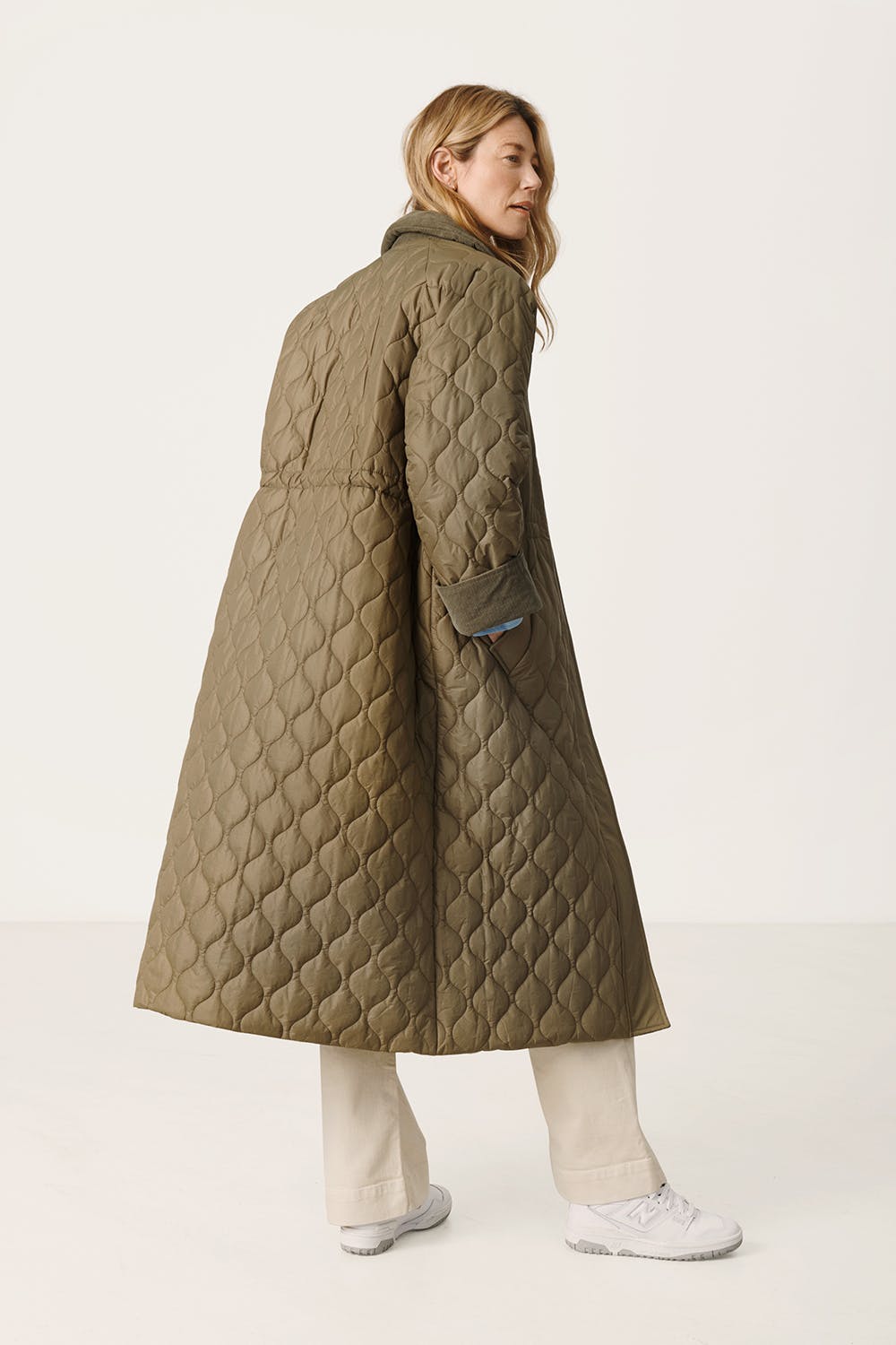 ElisaPW Kåpe LOCATION NONE 30308241-170517