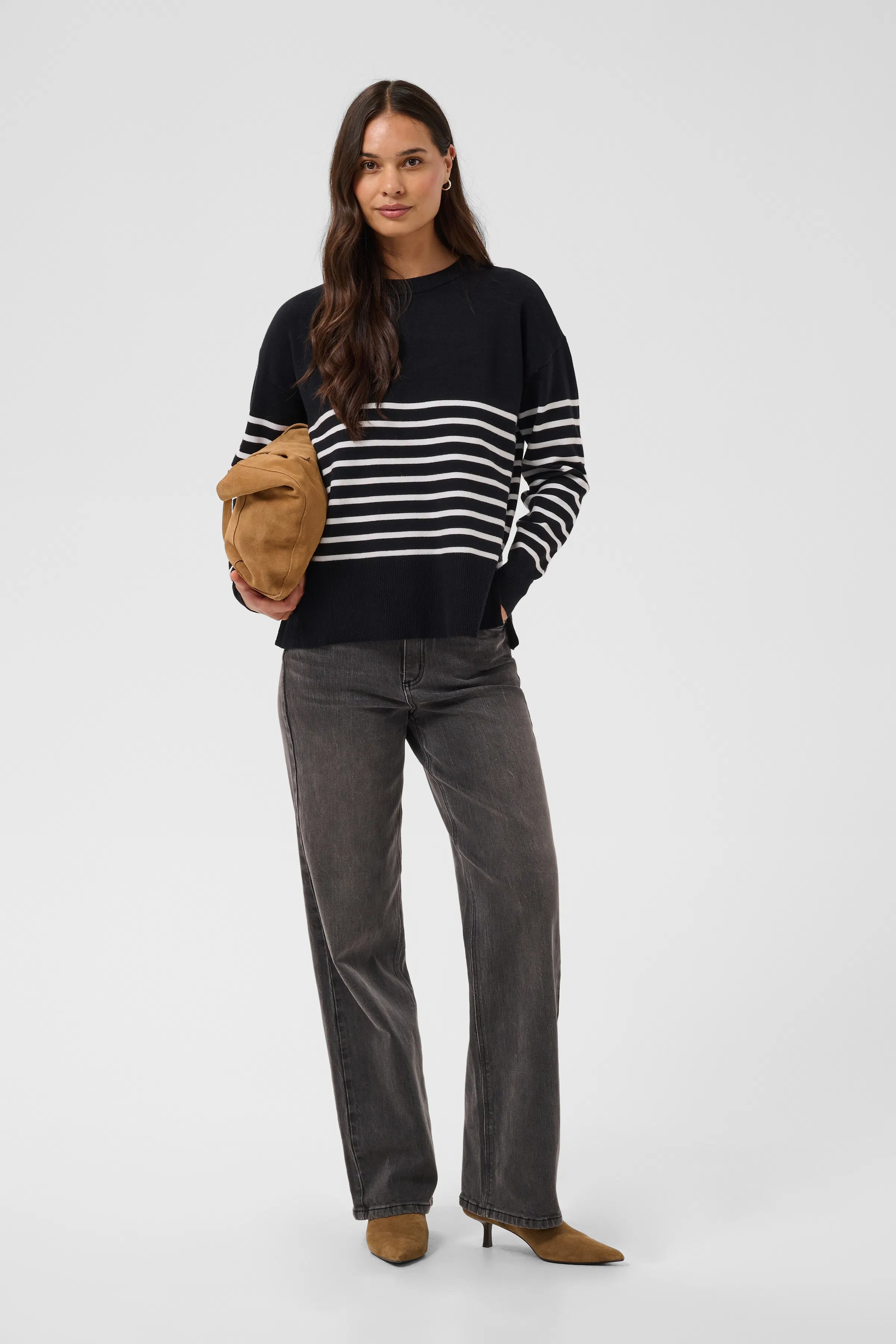 KAlimone Pullover LOOKBOOK FRONT 10511830-1000352