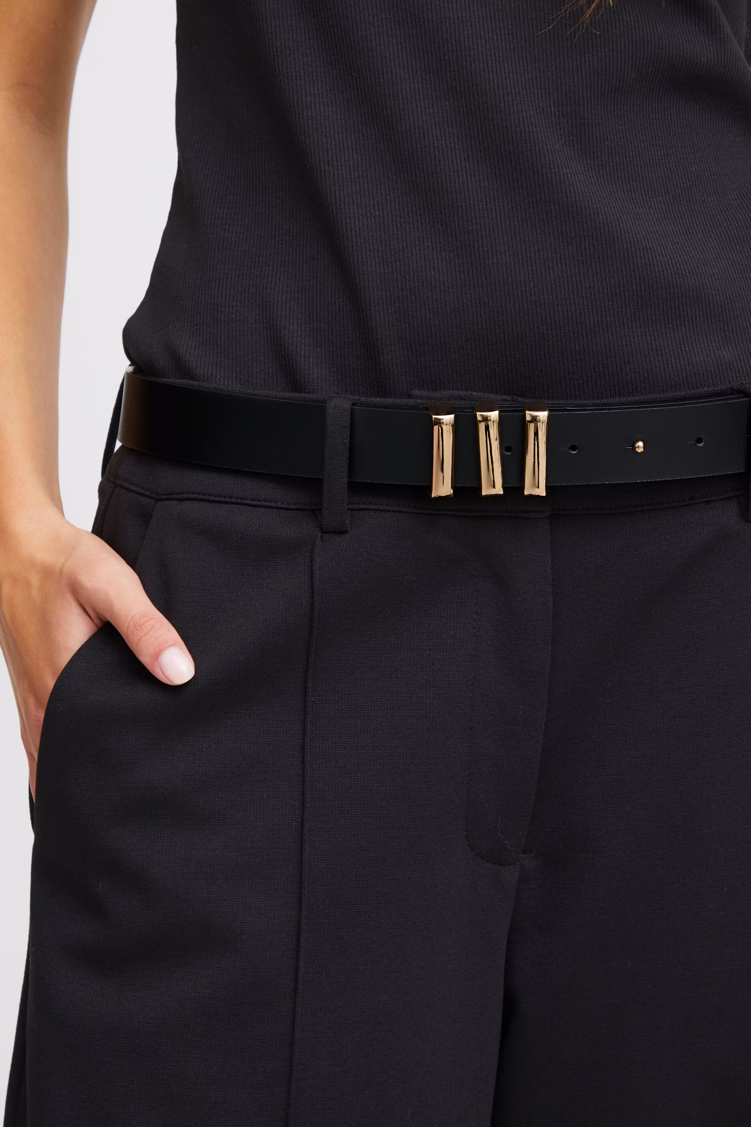 IAMADIM Belte LOOKBOOK DETAIL 20120282-194008