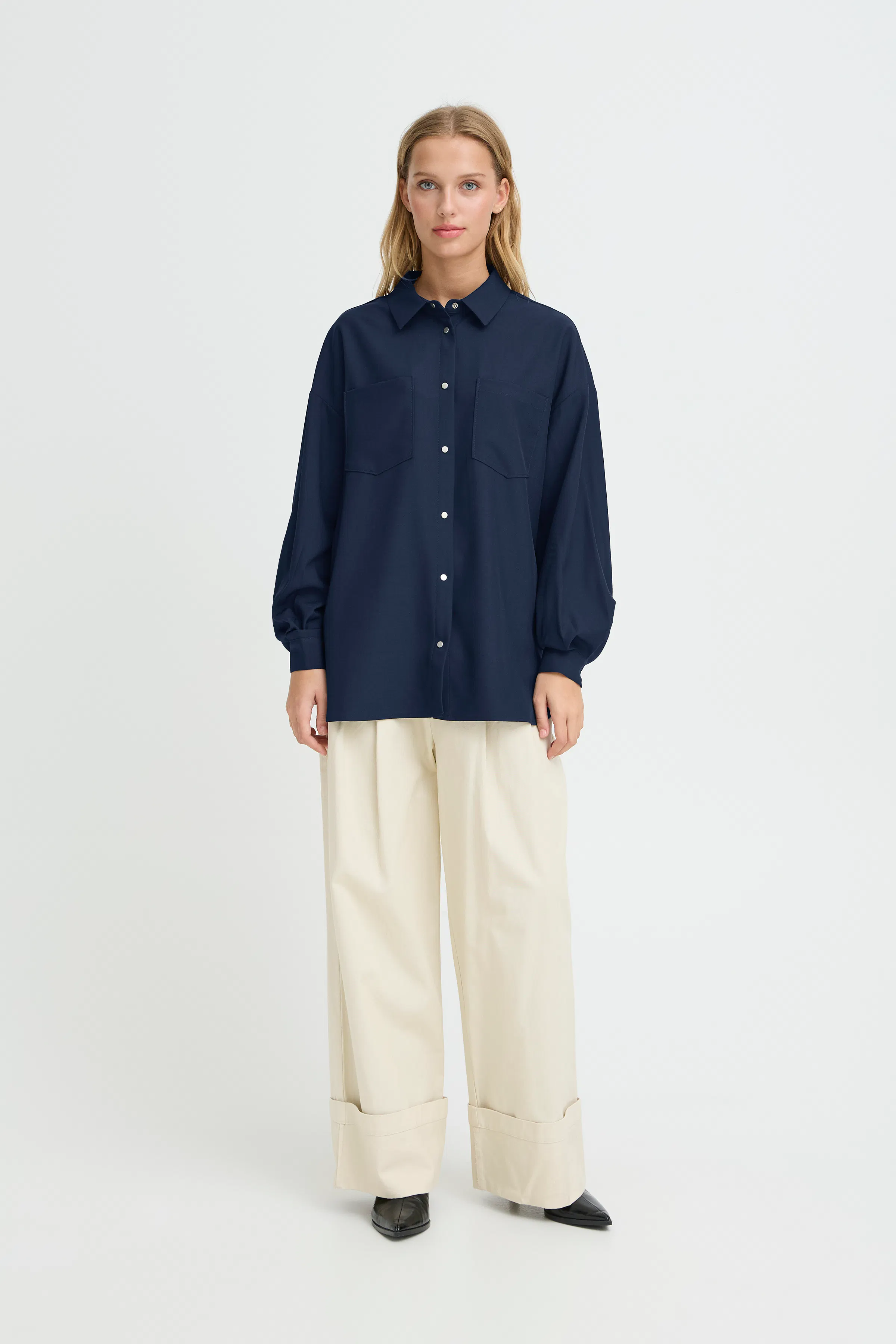 IHERINA Hemd LOOKBOOK FRONT 20125030-194013