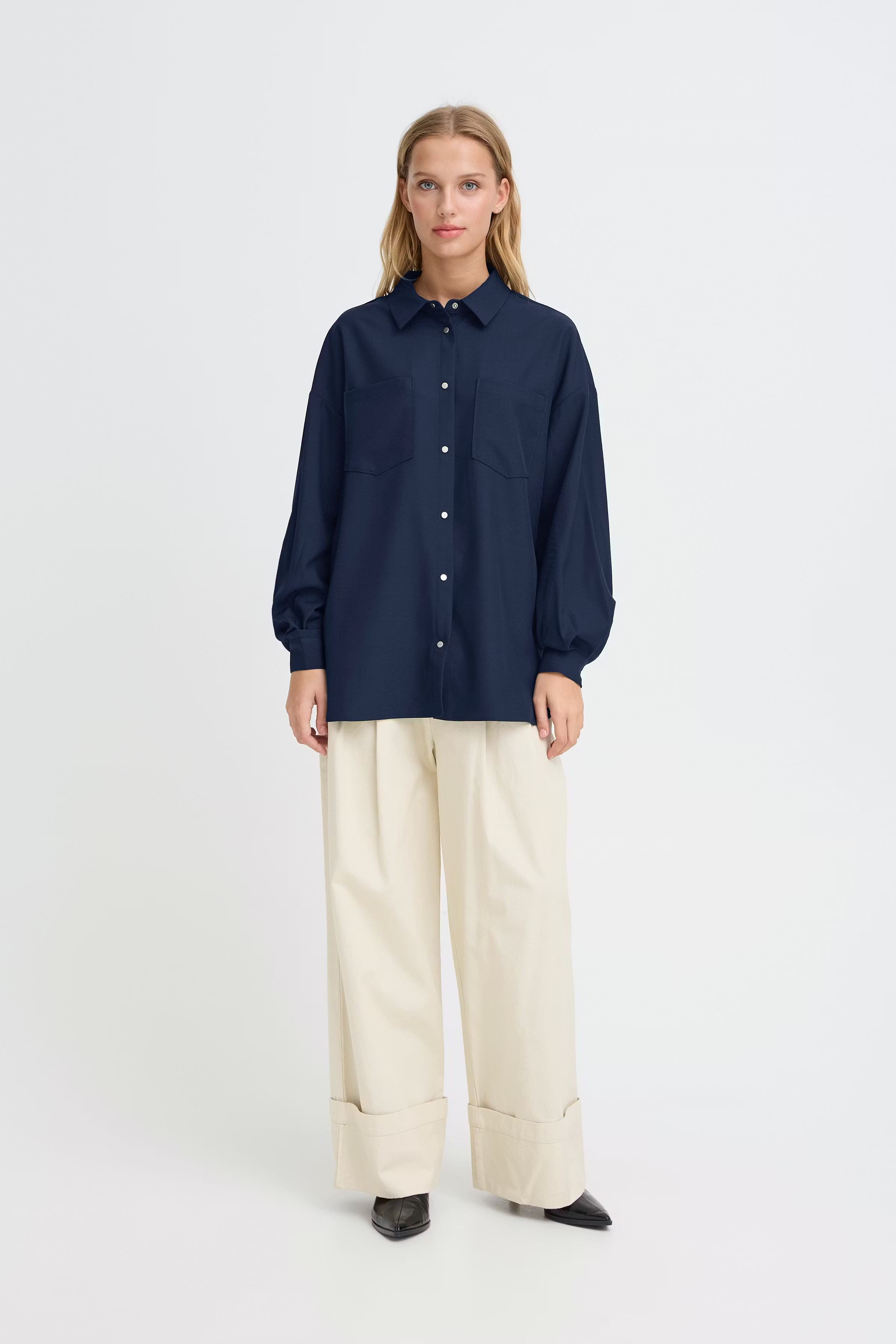 IHERINA Overhemd LOOKBOOK FRONT 20125030-194013
