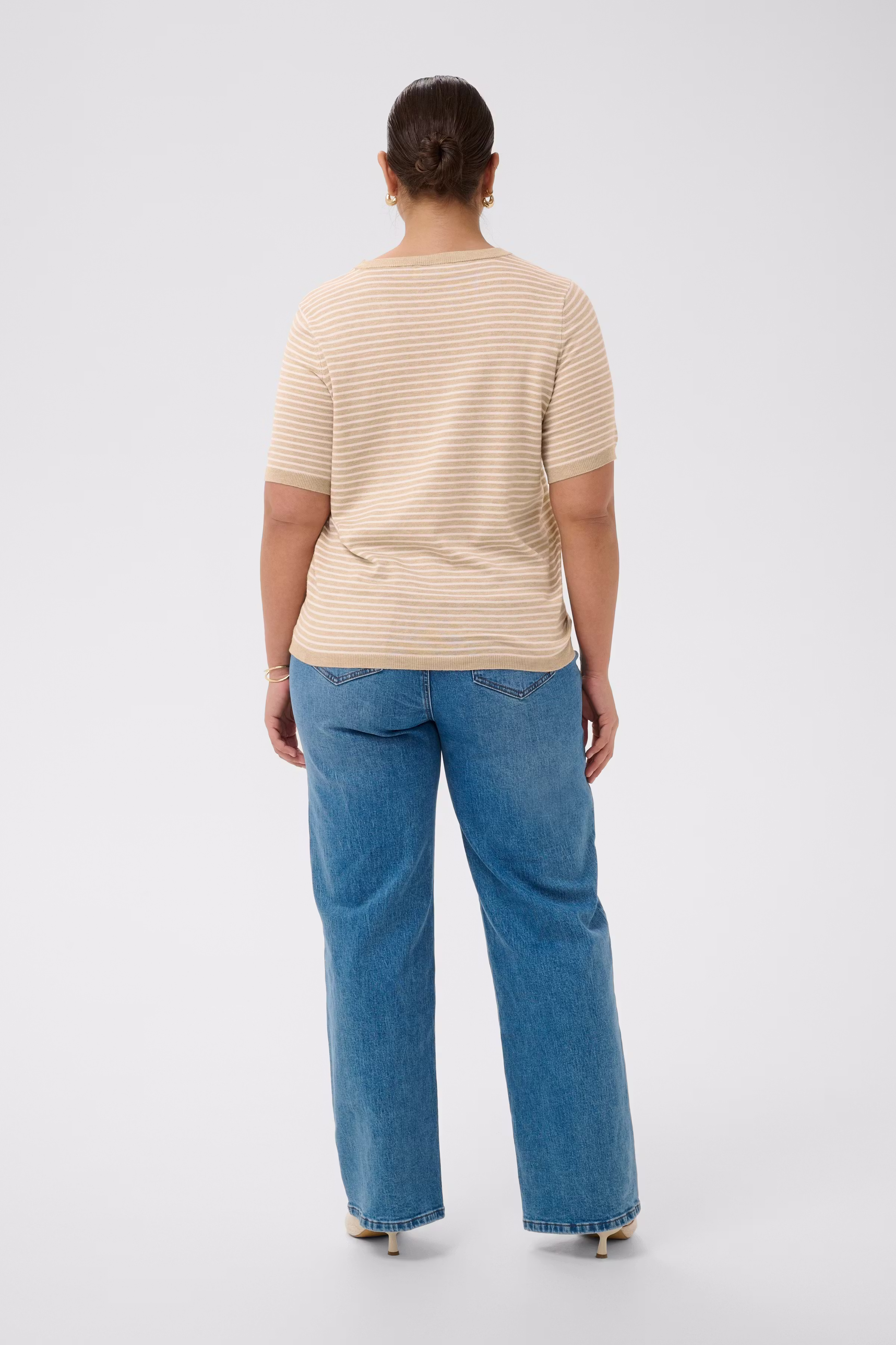 KClizzy Pullover LOOKBOOK BACK 10584211-109522