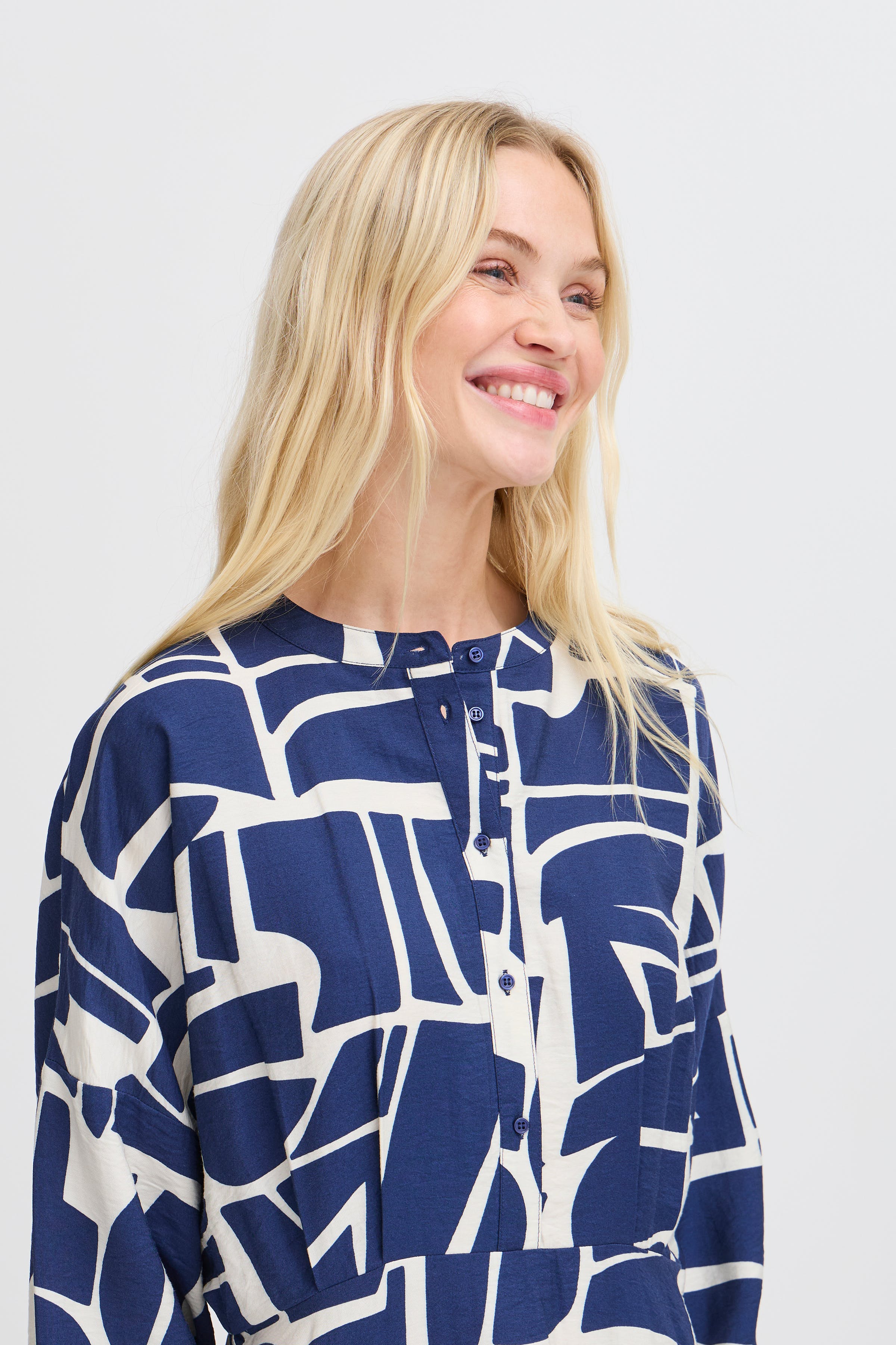 BYIHAMMA Kleid LOOKBOOK DETAIL 20816186-204077