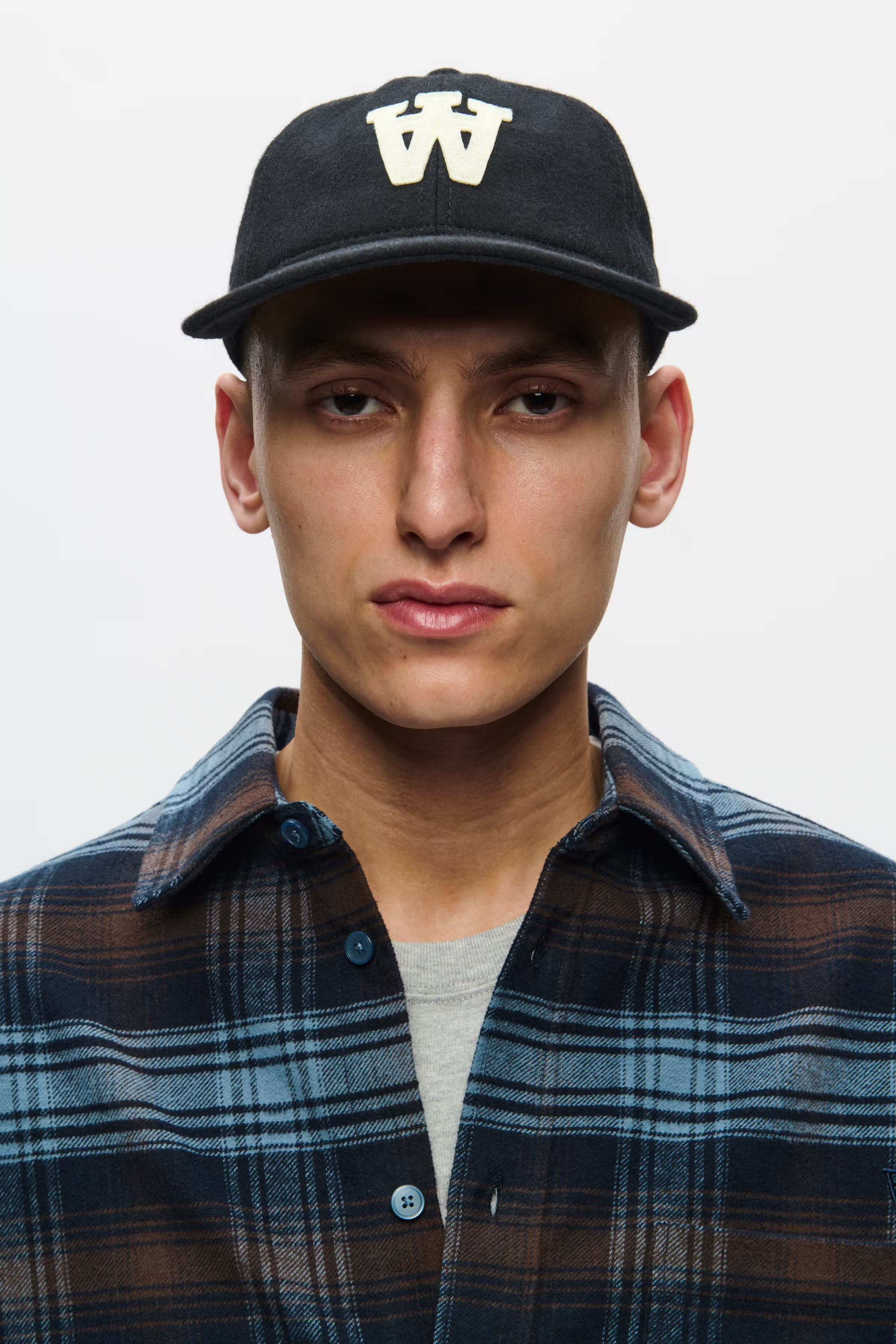 WWAA Kappe LOOKBOOK DETAIL 30251593-303700