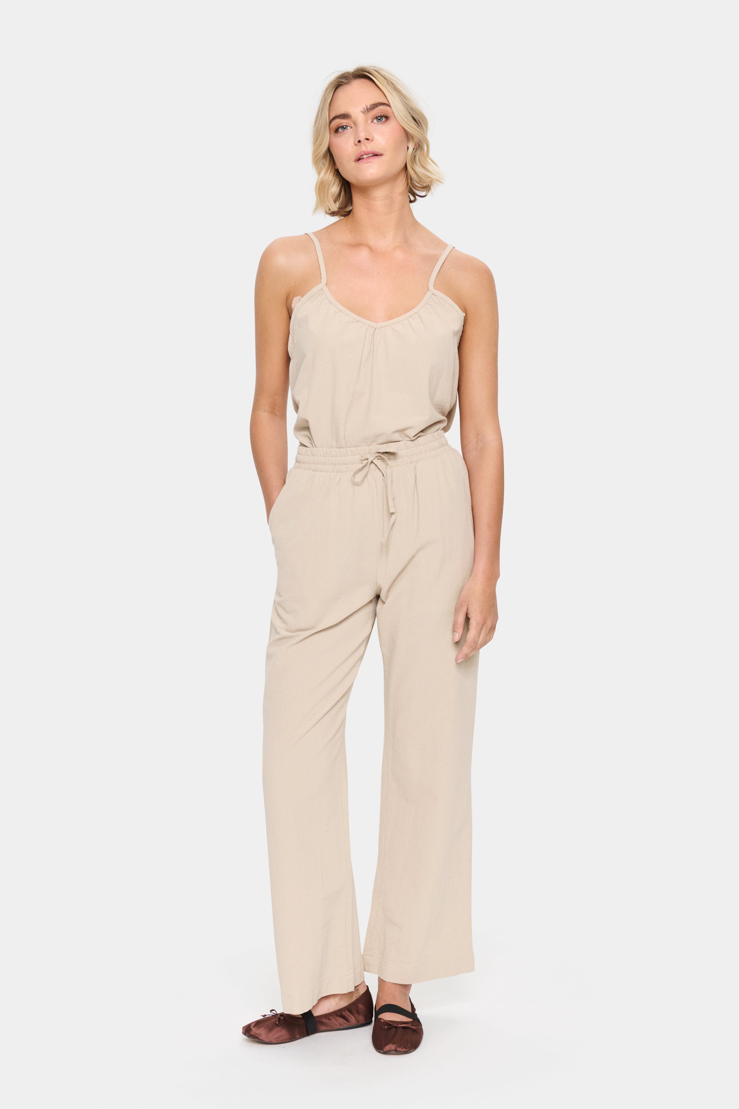 Zalinda Trousers LOOKBOOK FRONT 30513816-161105