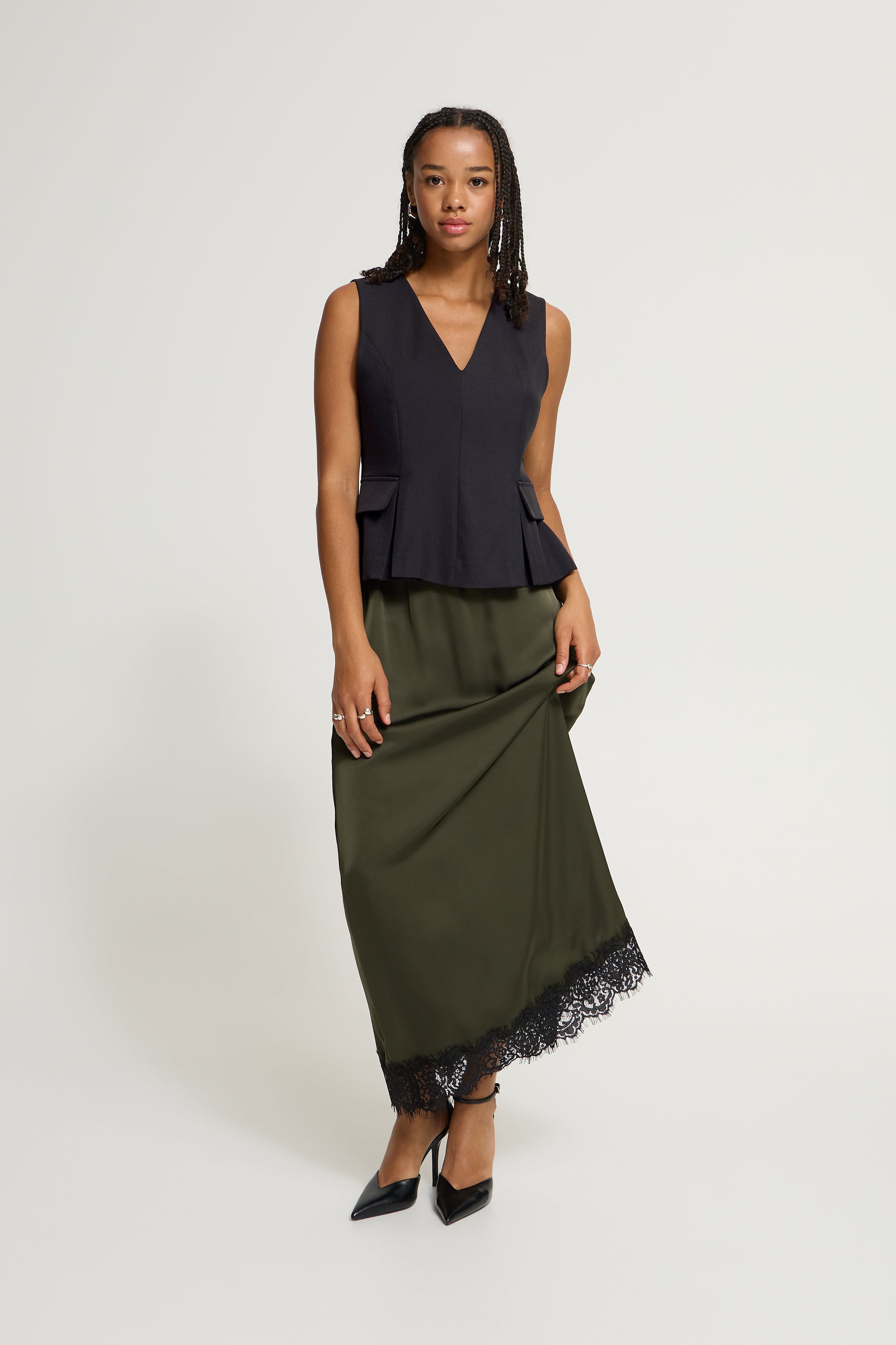 IHFUROLA Waistcoat LOOKBOOK FRONT 20126896-1940041