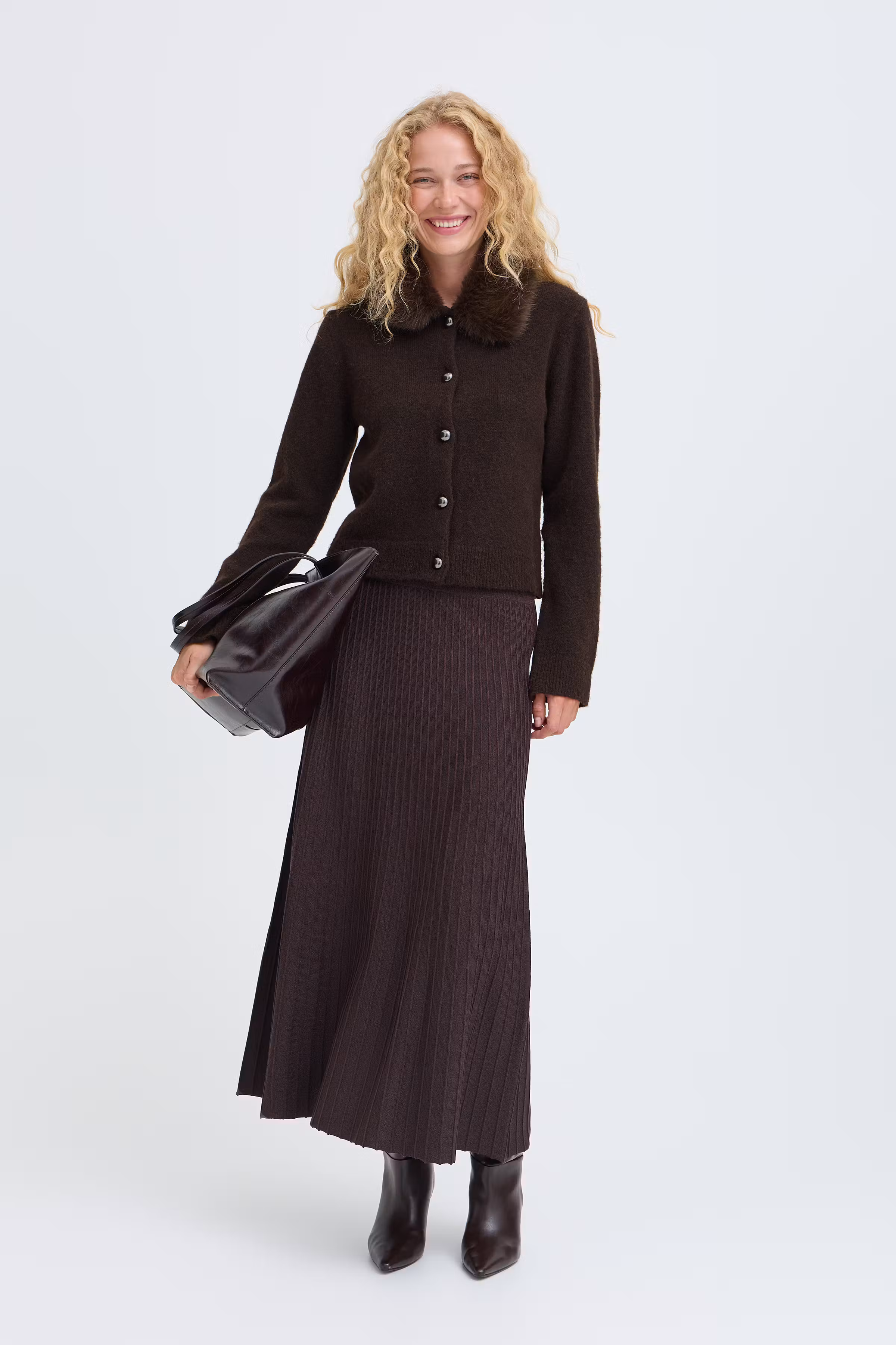 BYOTINA Pullover LOOKBOOK FRONT 20819766-191016
