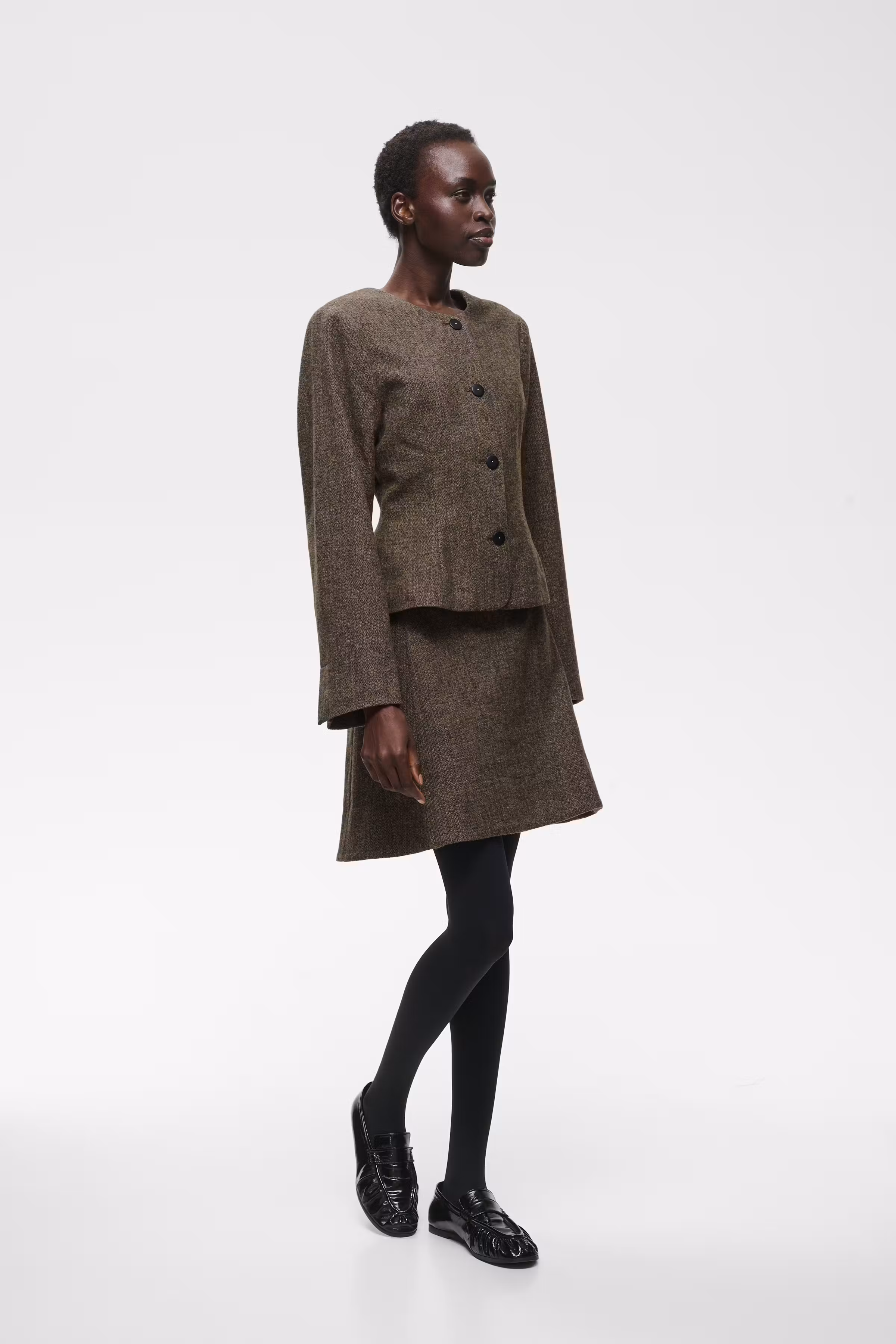 LixiIW Hose LOOKBOOK FRONT 30111414-305852