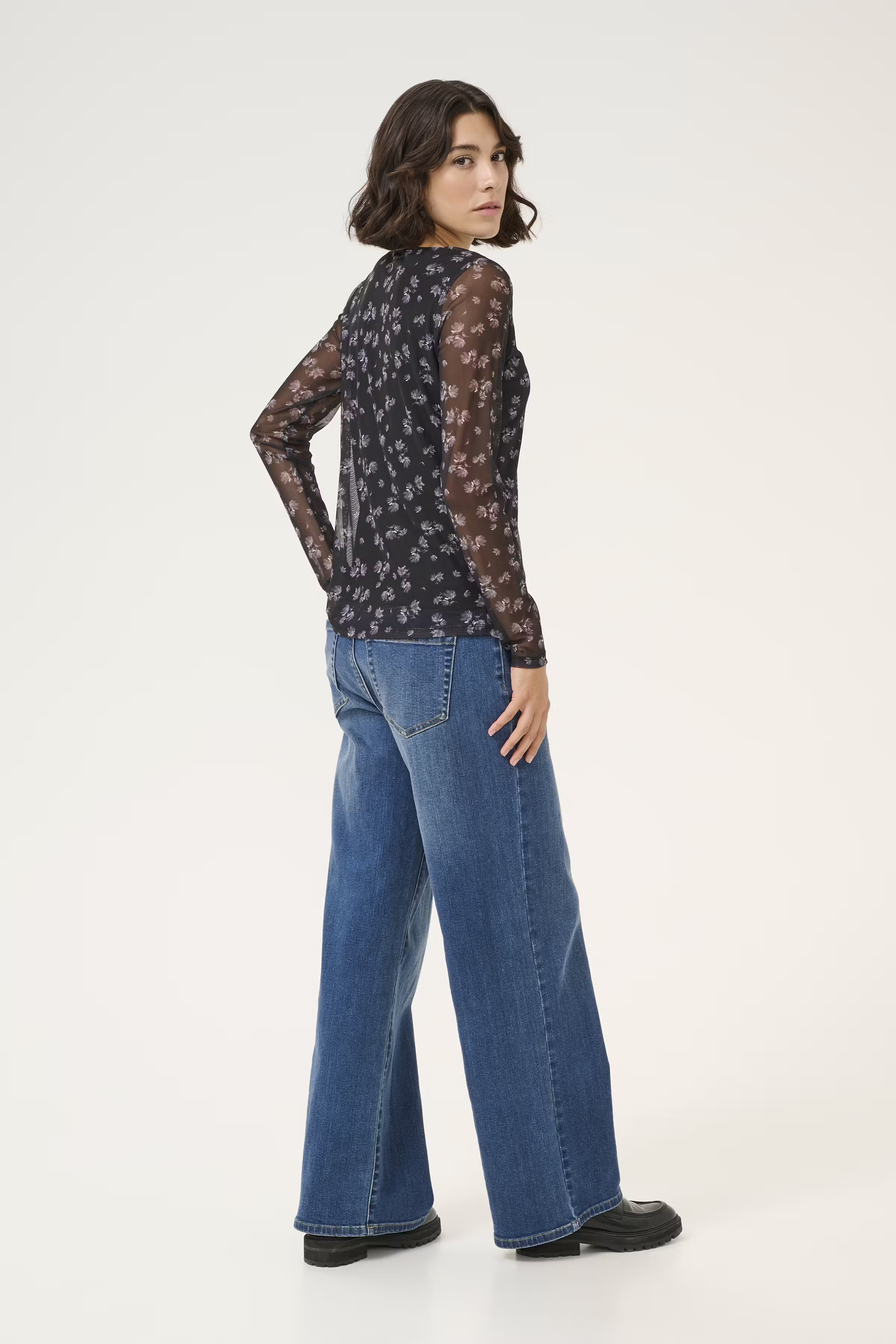 KAautumn Blus LOOKBOOK BACK 10509805-107348