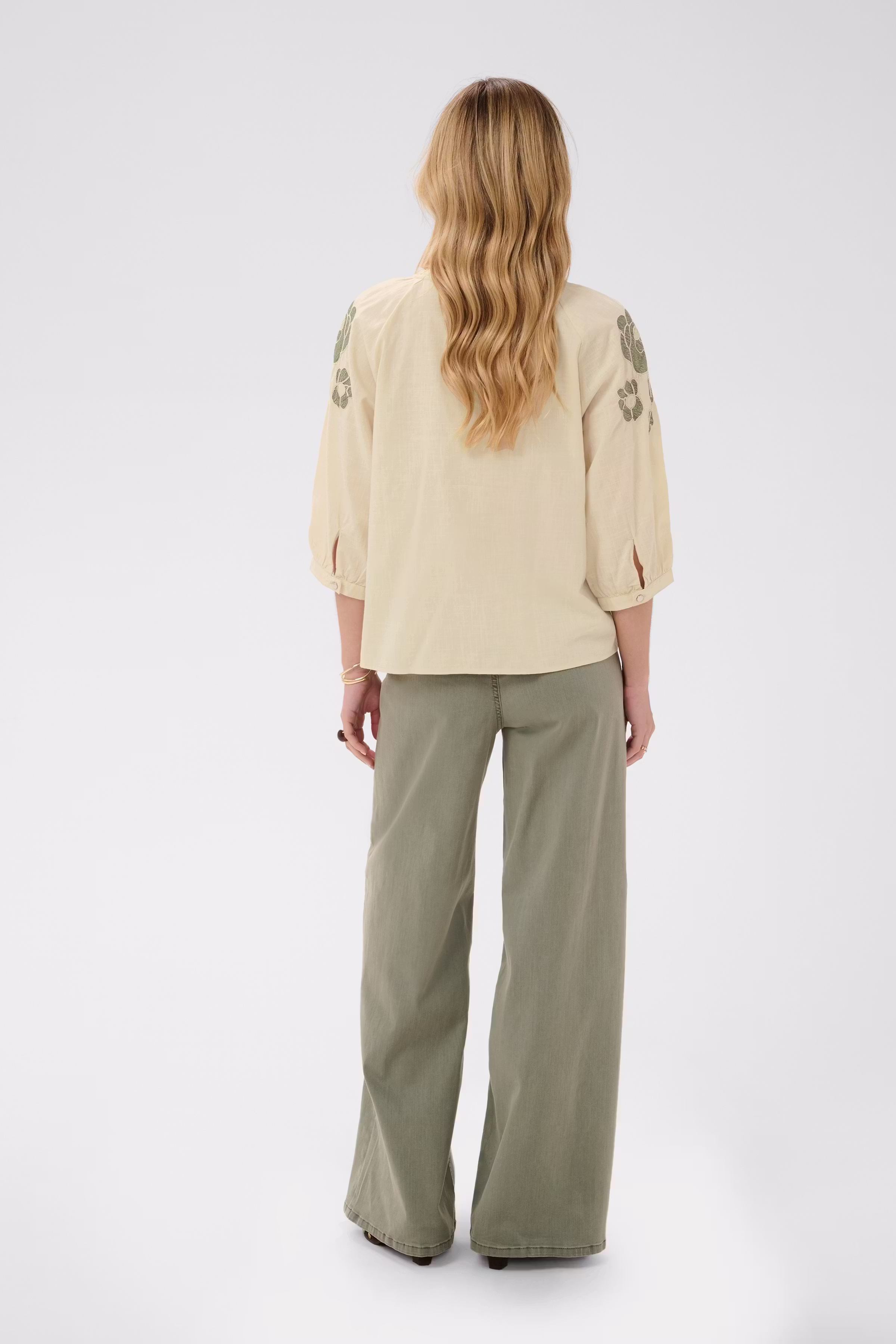 CRZosa Blouse LOOKBOOK BACK 10615136-131008
