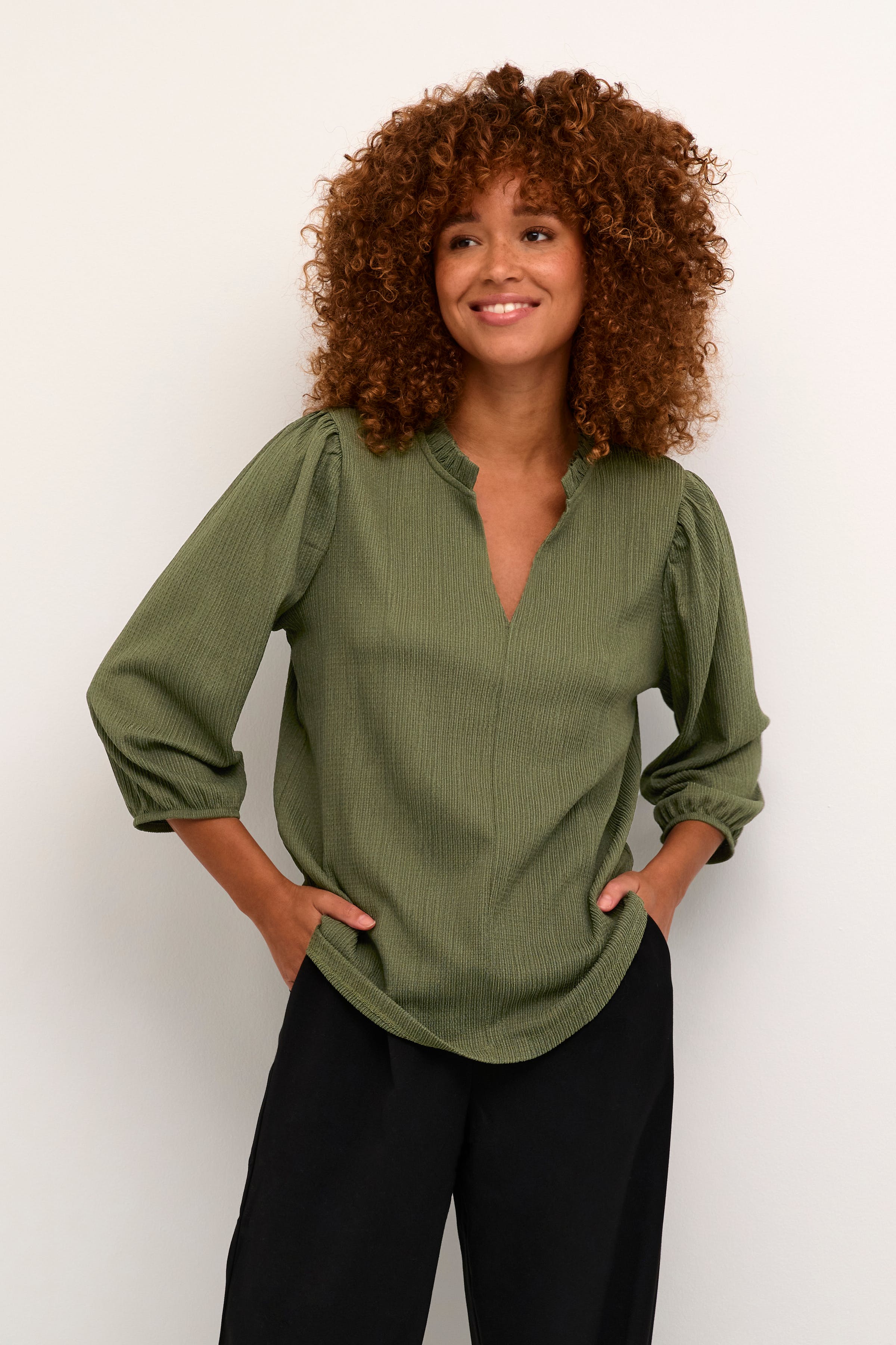 KAkatrine Blouse LOOKBOOK FRONT 10508859-190511