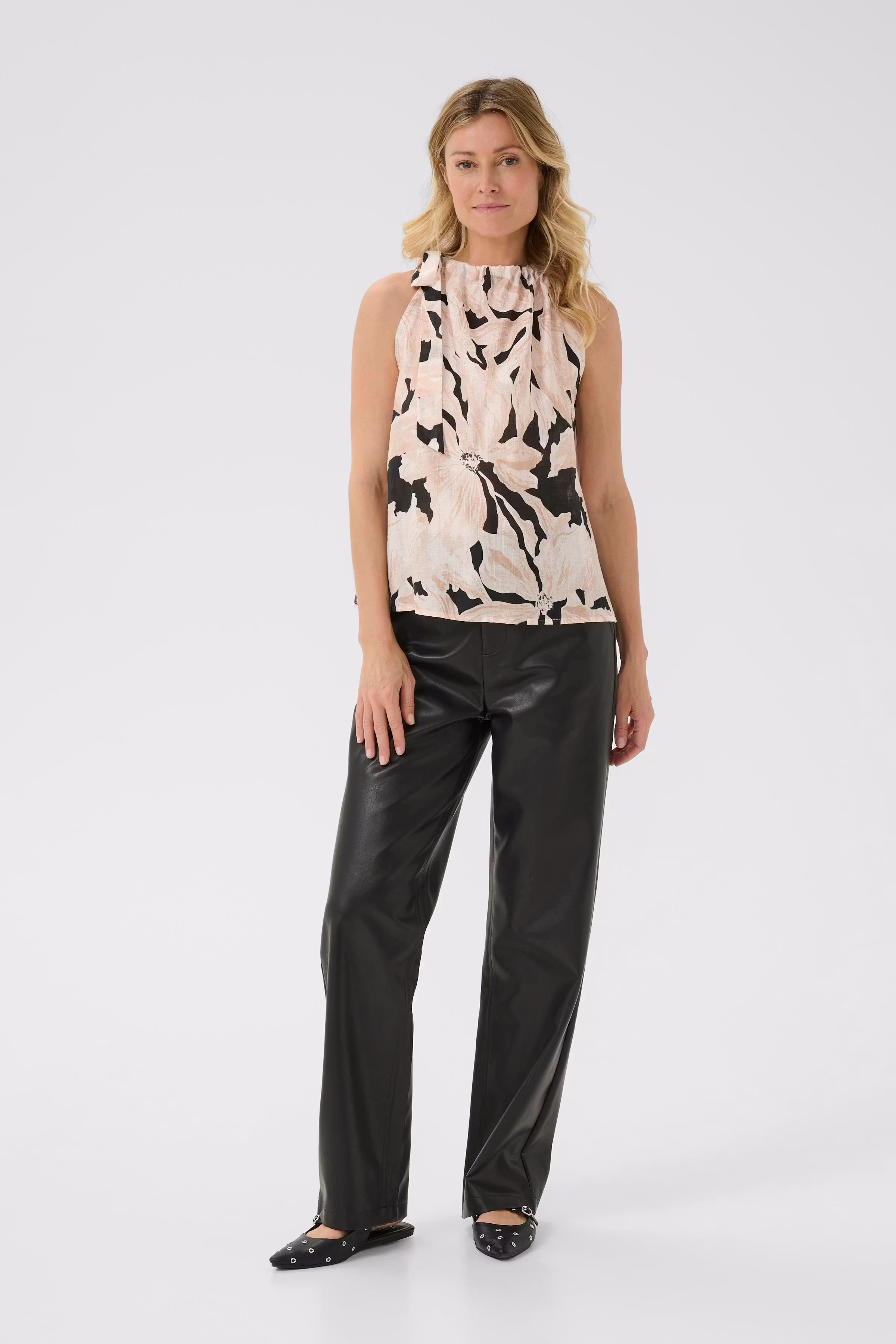 CRReese Top LOOKBOOK FRONT 10614342-108365