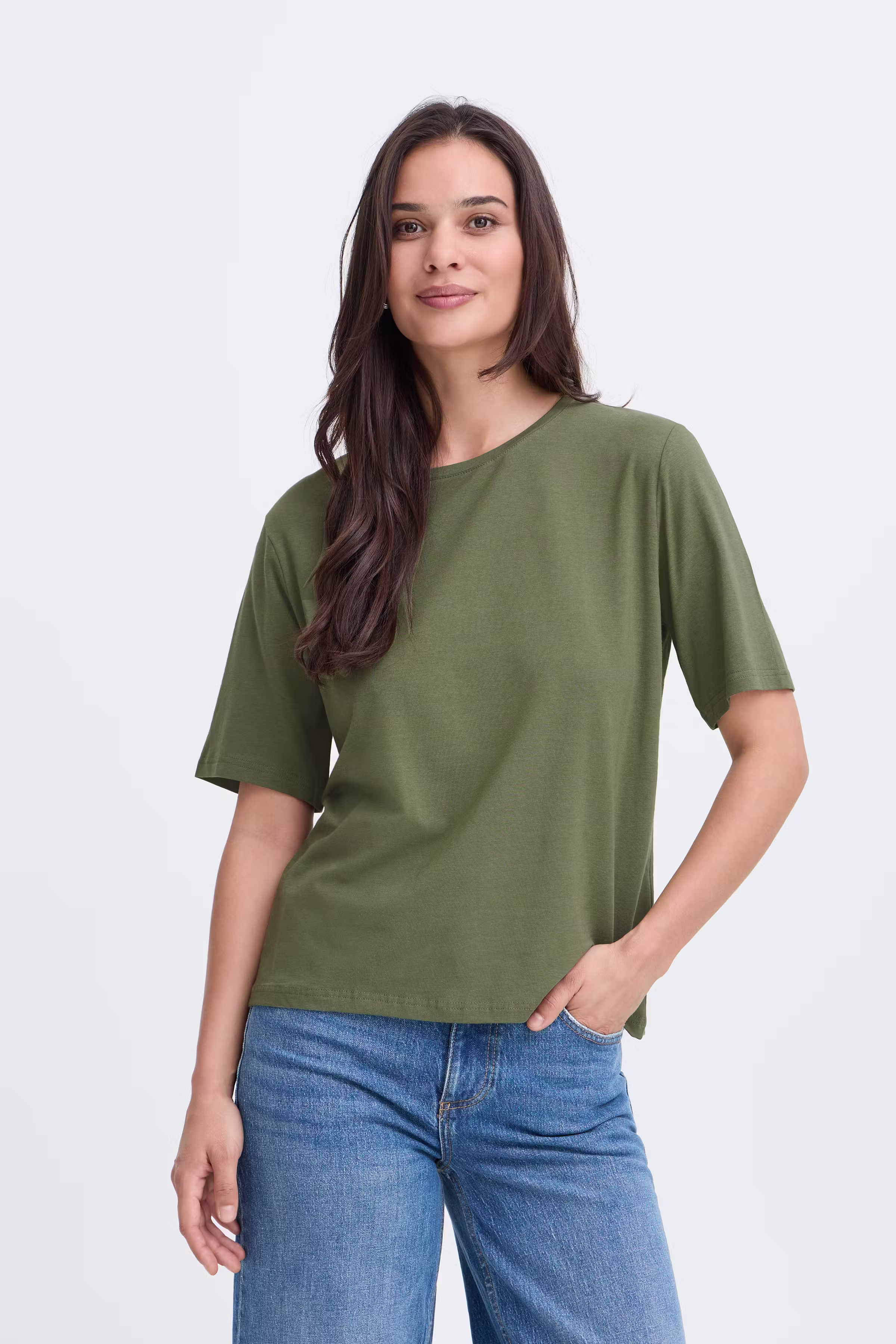 BYPAMILA T-shirt LOOKBOOK FRONT 20813611-180420