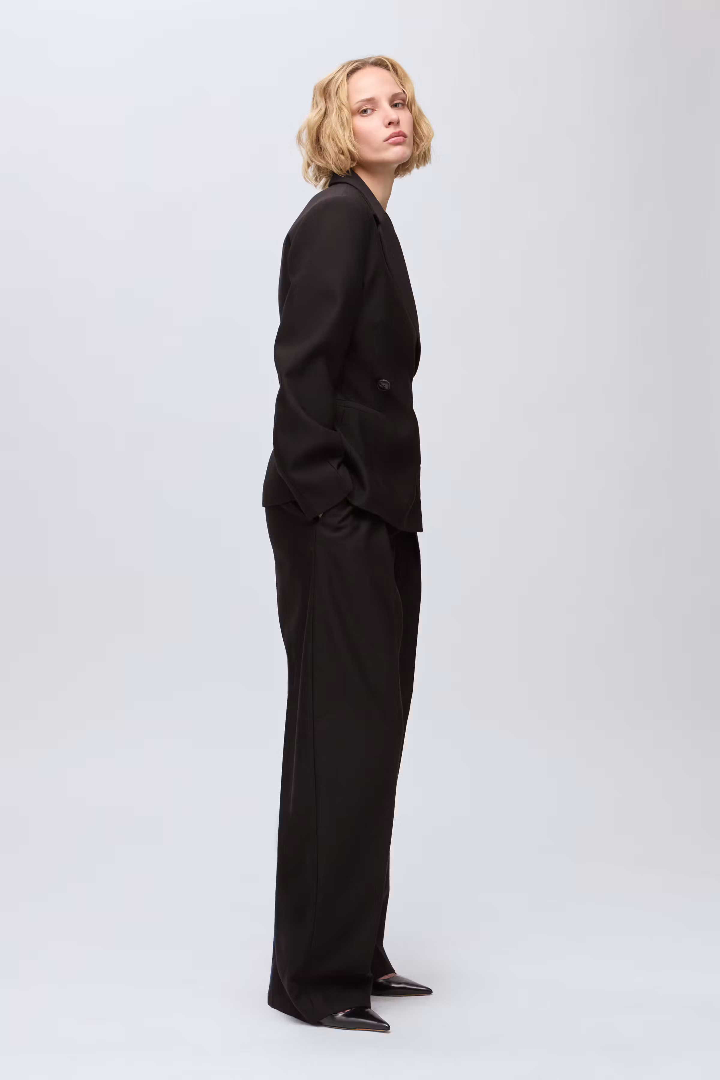 IOJolene Blazer LOOKBOOK FRONT 30600129-BR291
