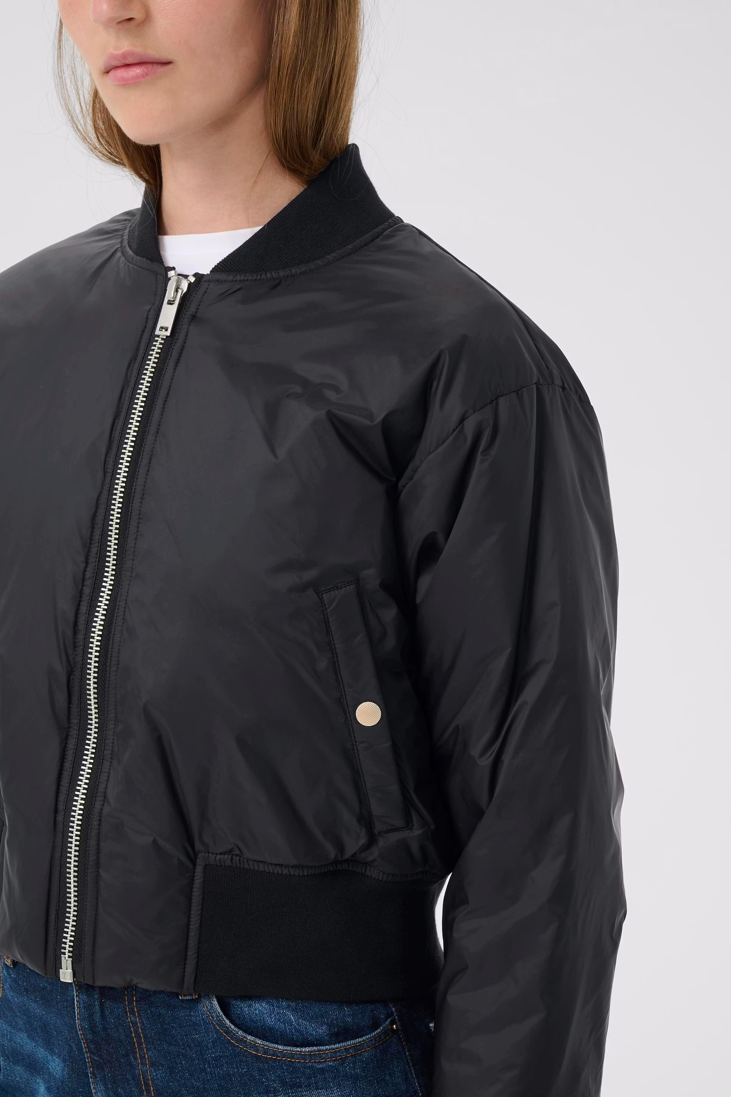 KialinnIW Cropped bomber jas LOOKBOOK DETAIL 30110657-194008