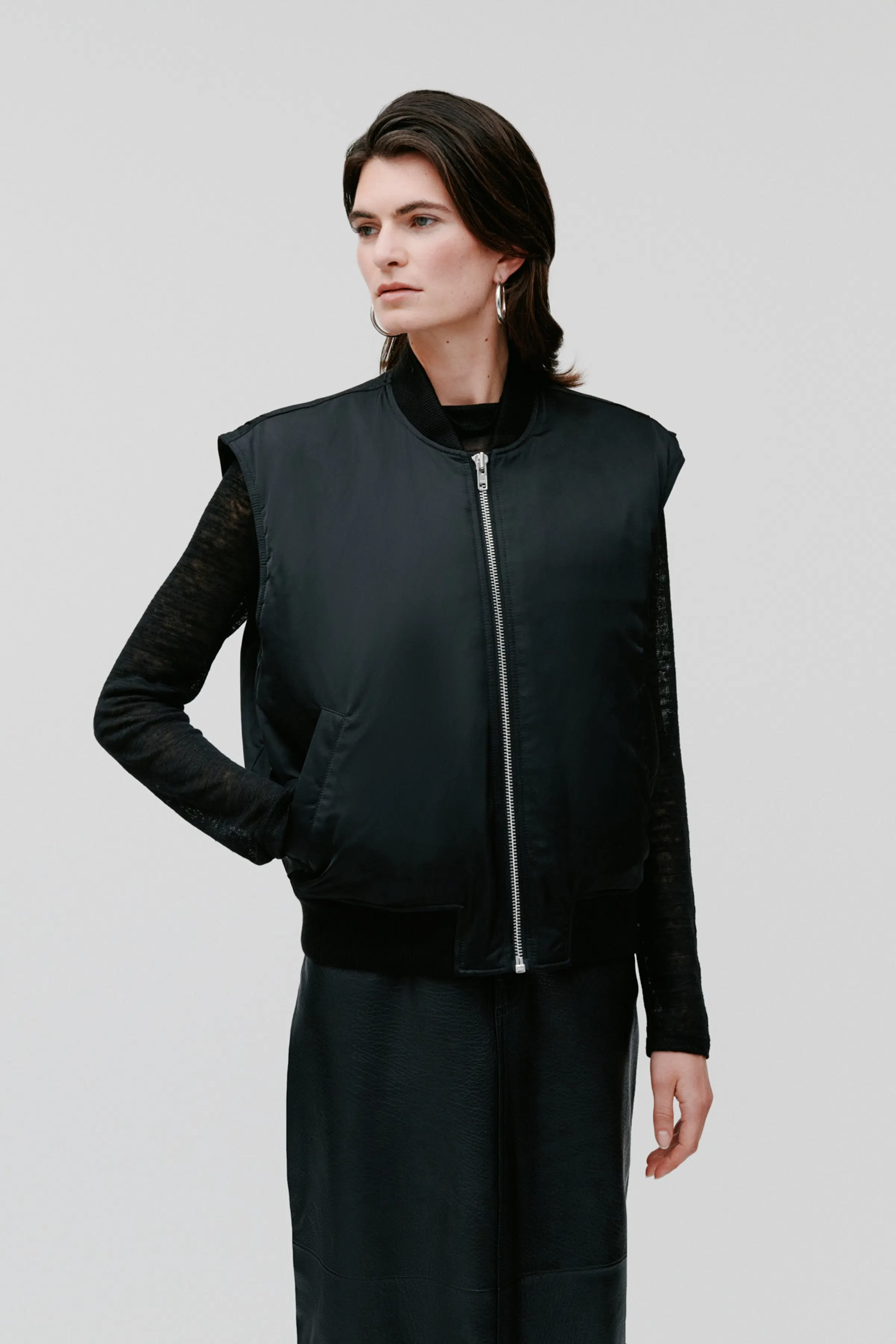 JAMILA Weste LOOKBOOK FRONT 30600764-BK999