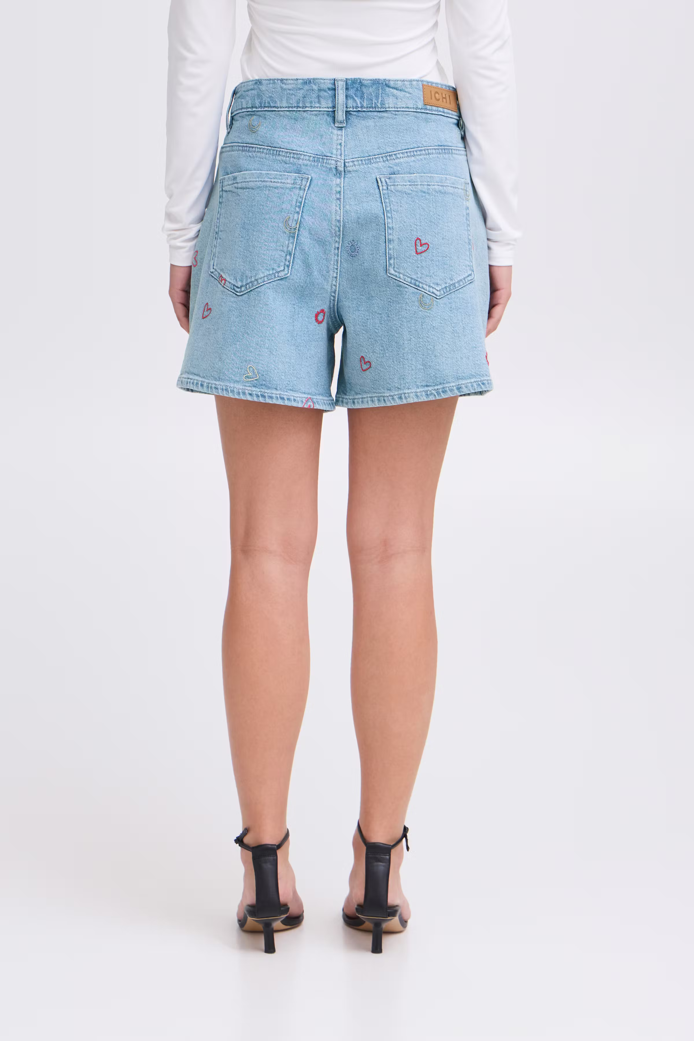 IHJAELLA Shorts LOOKBOOK BACK 20123637-200792