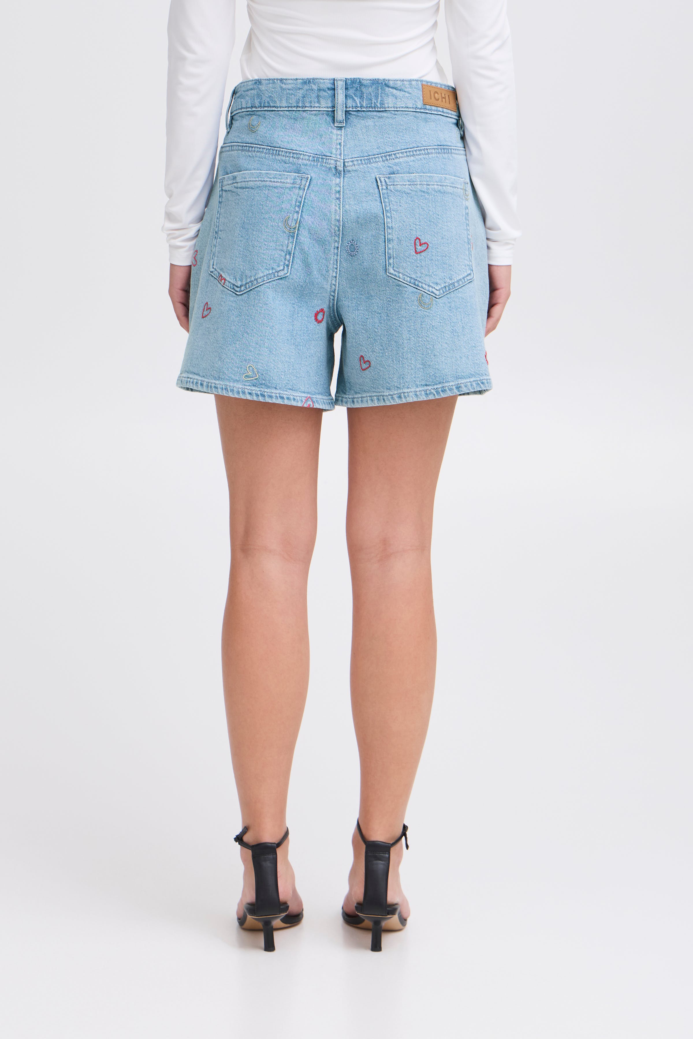 IHJAELLA Shorts LOOKBOOK BACK 20123637-200792