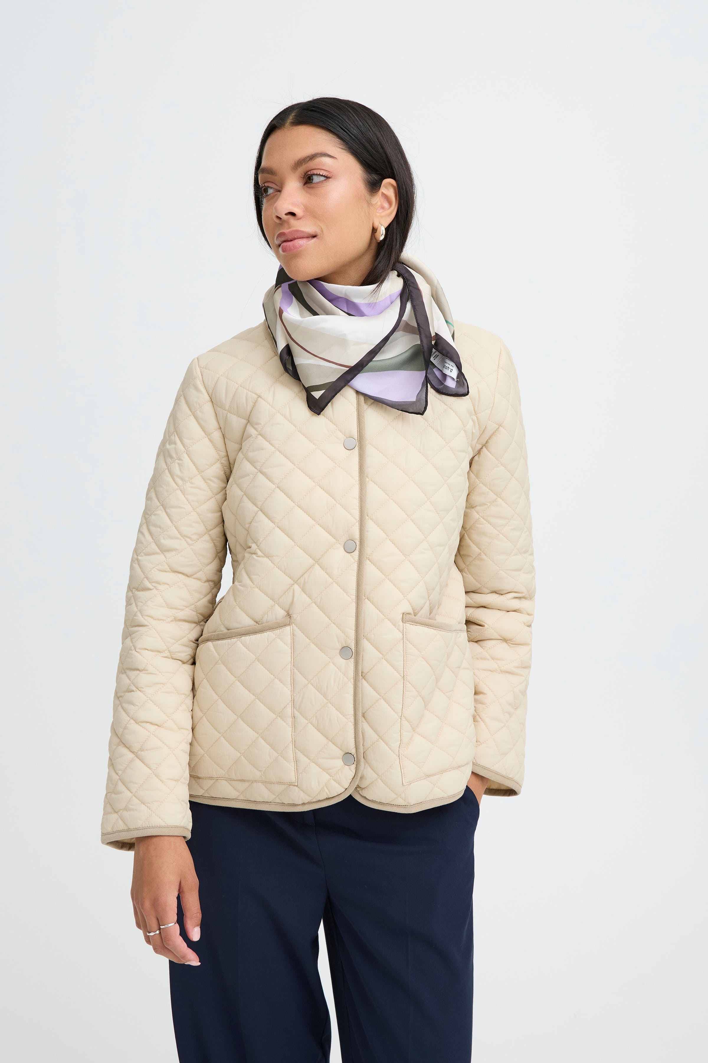 BYVISTE Scarf LOOKBOOK FRONT 20818569-900003937