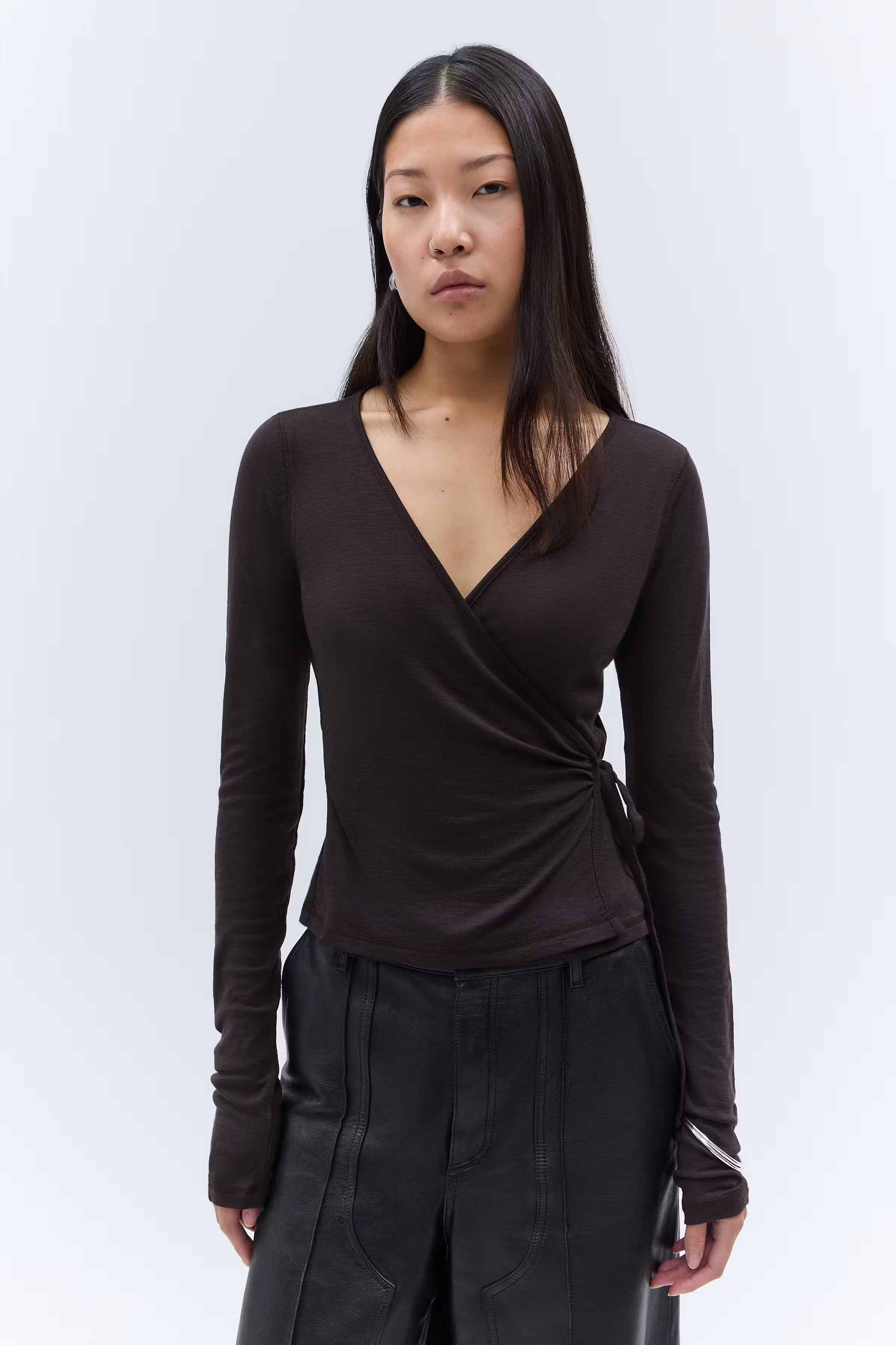 IOFINE WRAP TOP LOOKBOOK FRONT 30600120-BR291