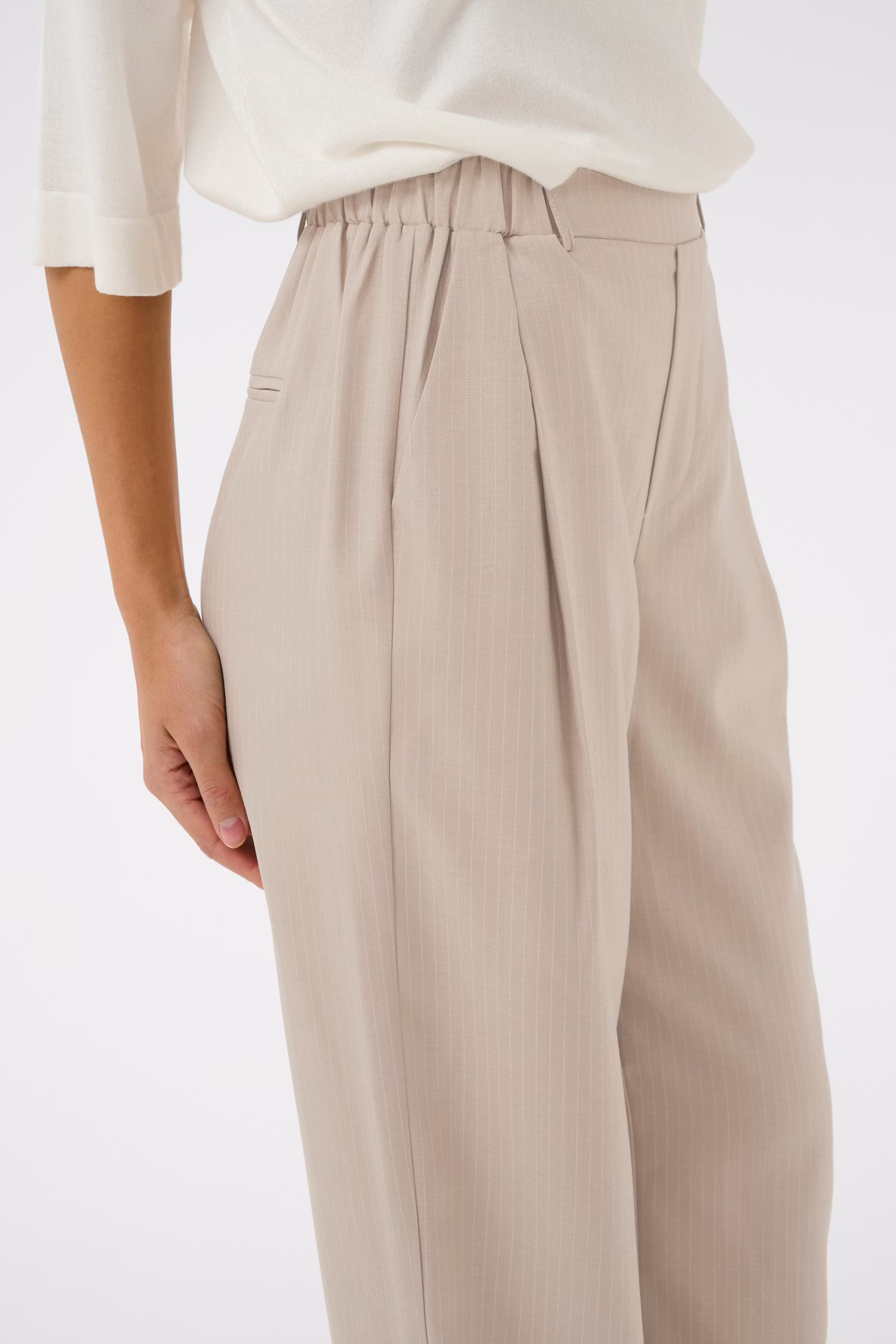 KAkaren Broek LOOKBOOK BACK 10511612-109744