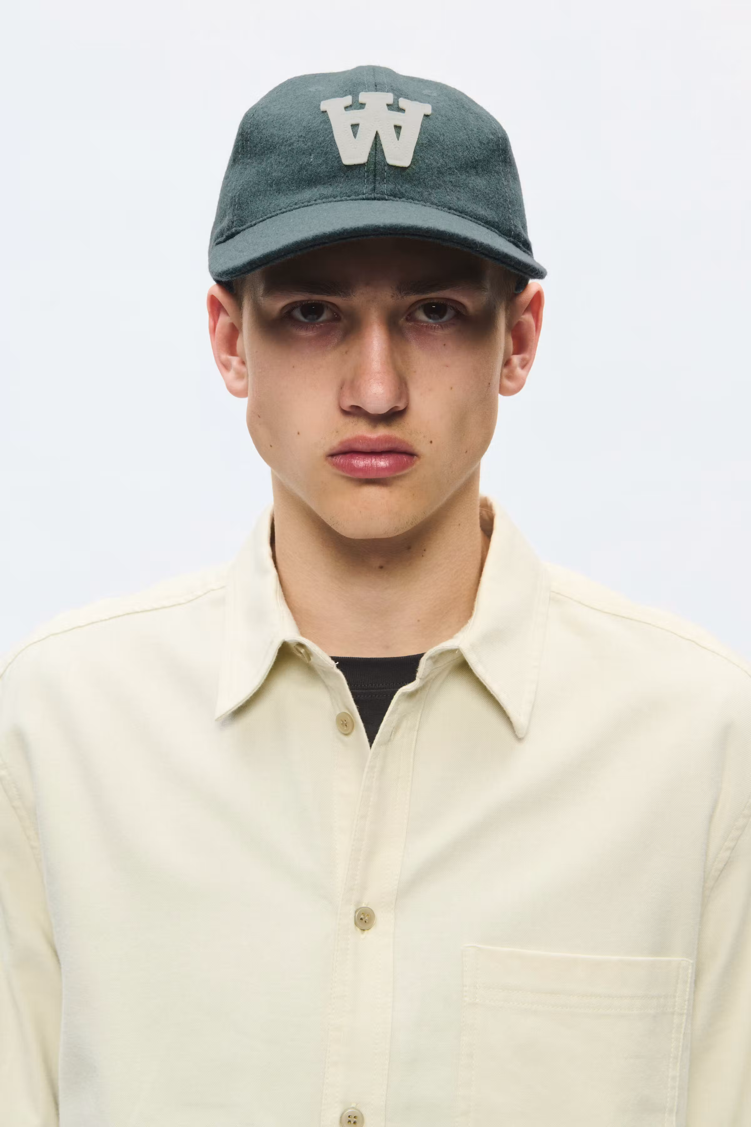 WWAA felt patch Kappe LOOKBOOK DETAIL 30251593-195320