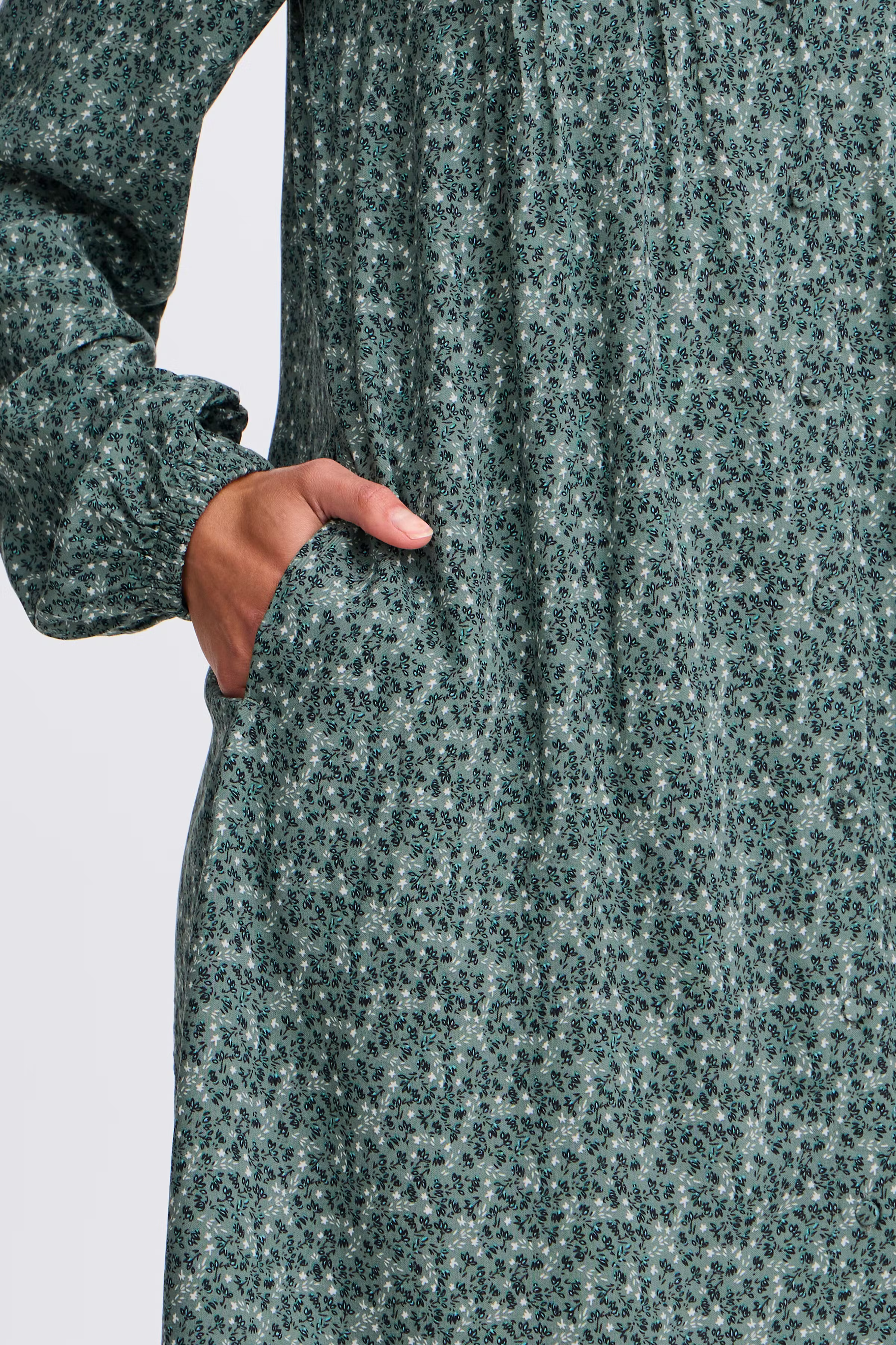 FRKIKI Kjole LOOKBOOK DETAIL 20614525-203731