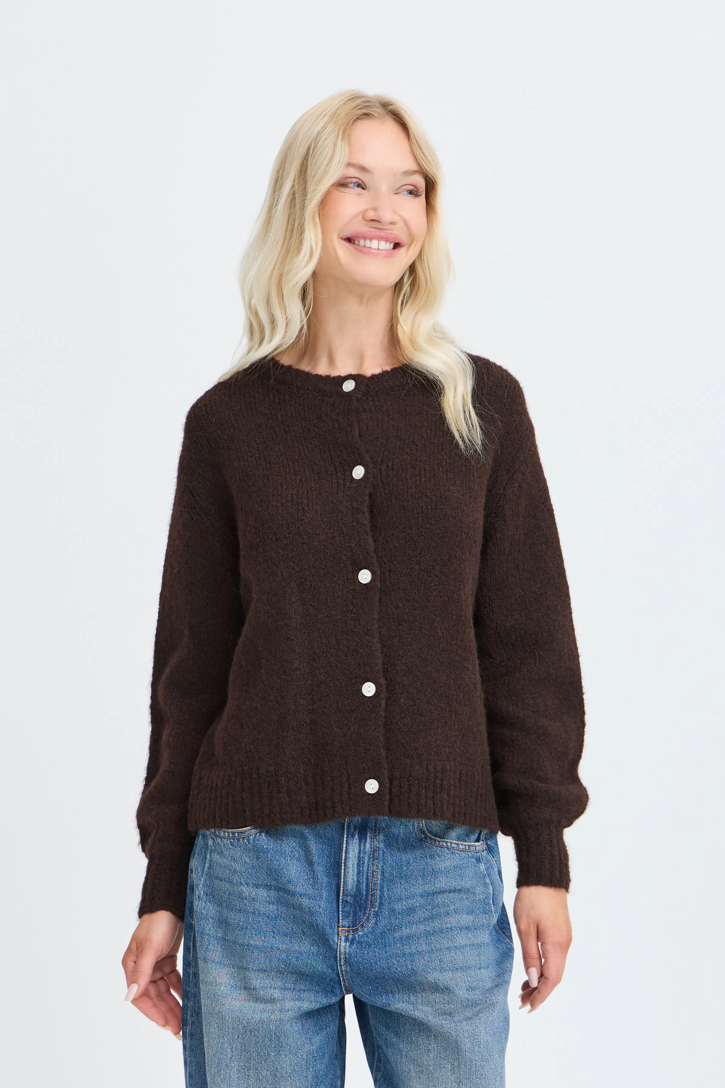 BYOTIA Cardigan LOOKBOOK FRONT 20819108-191016