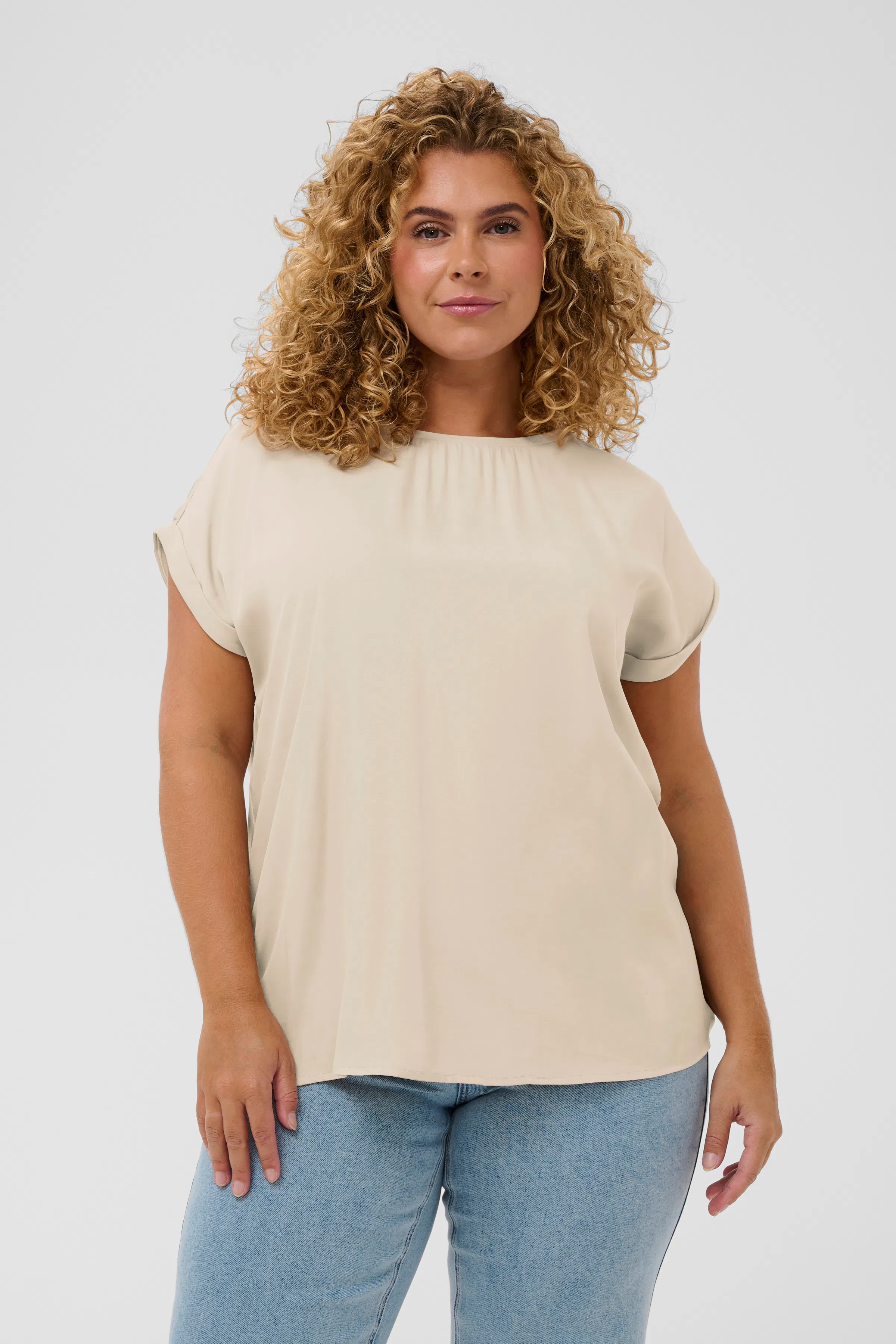 KCmilia Bluse LOOKBOOK FRONT 10583812-151305