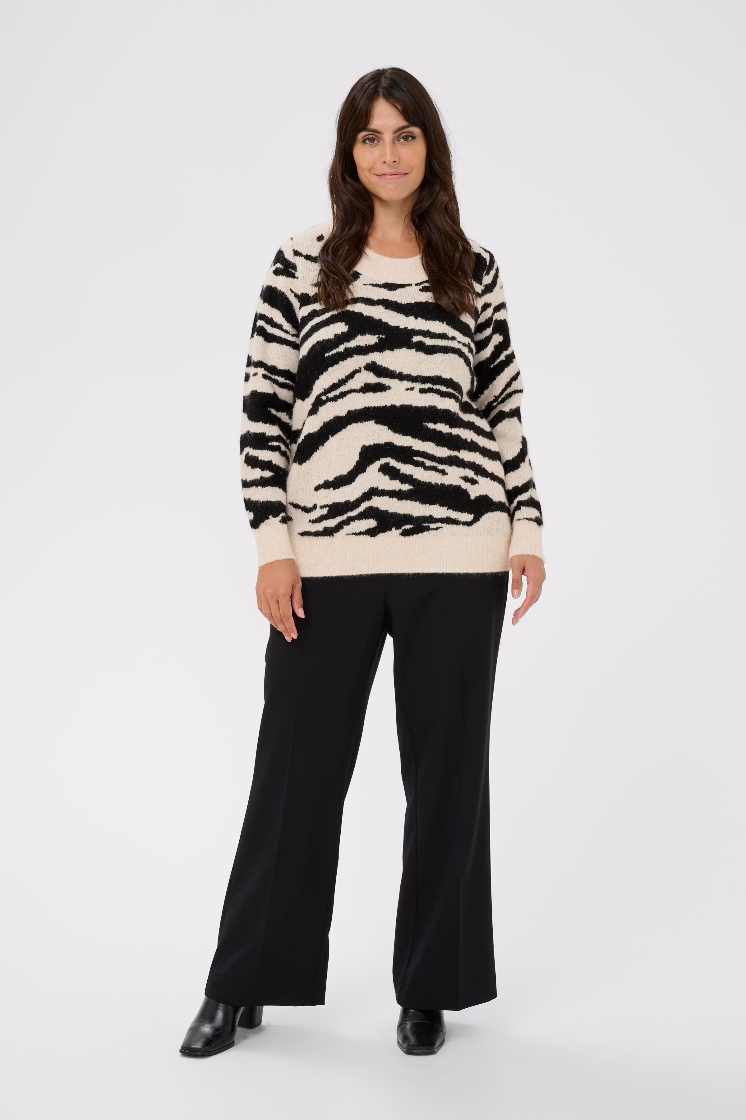 KCsandia Pullover LOOKBOOK FRONT 10583698-108299