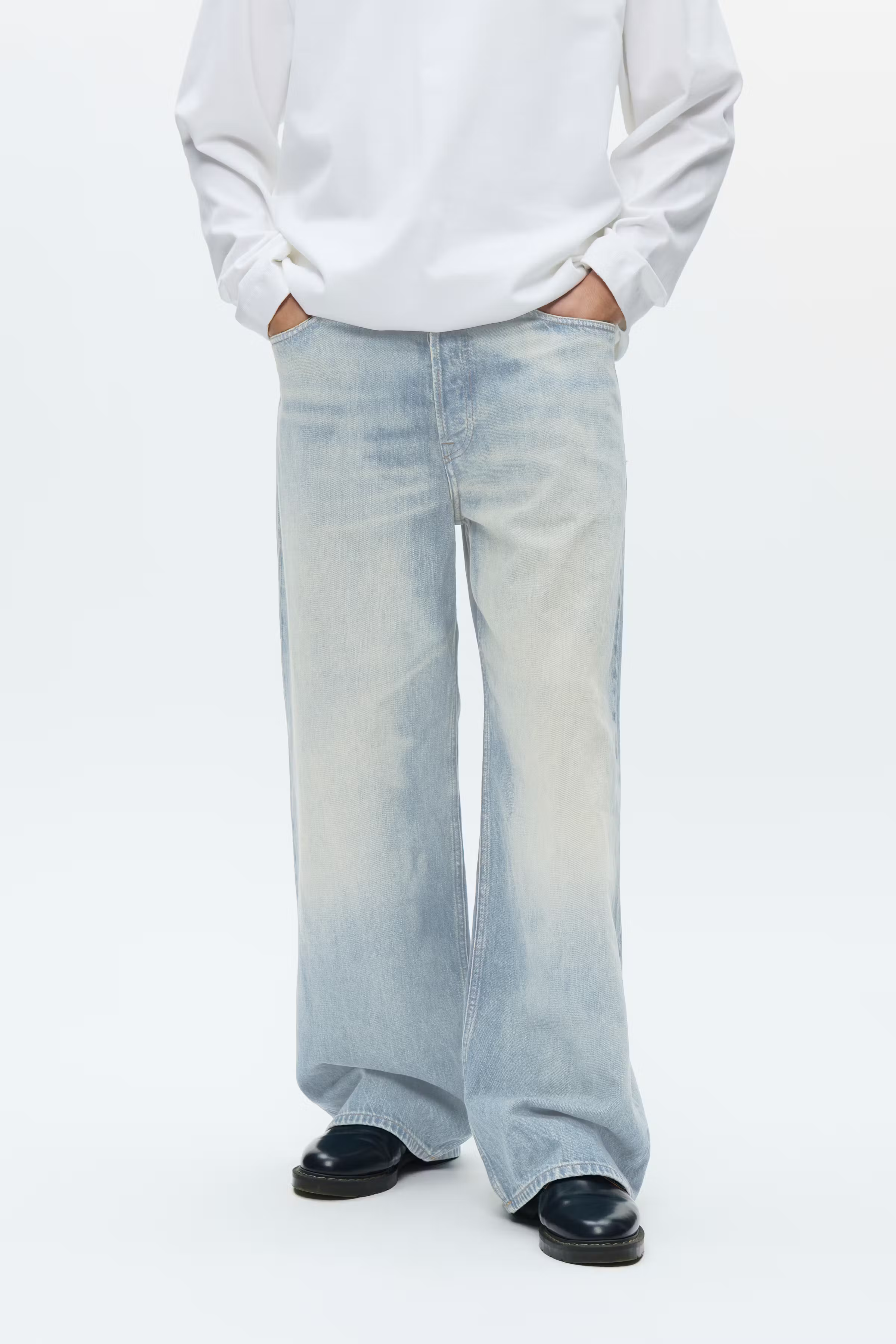 WWType 3 Jeans LOOKBOOK FRONT 30251976-304678